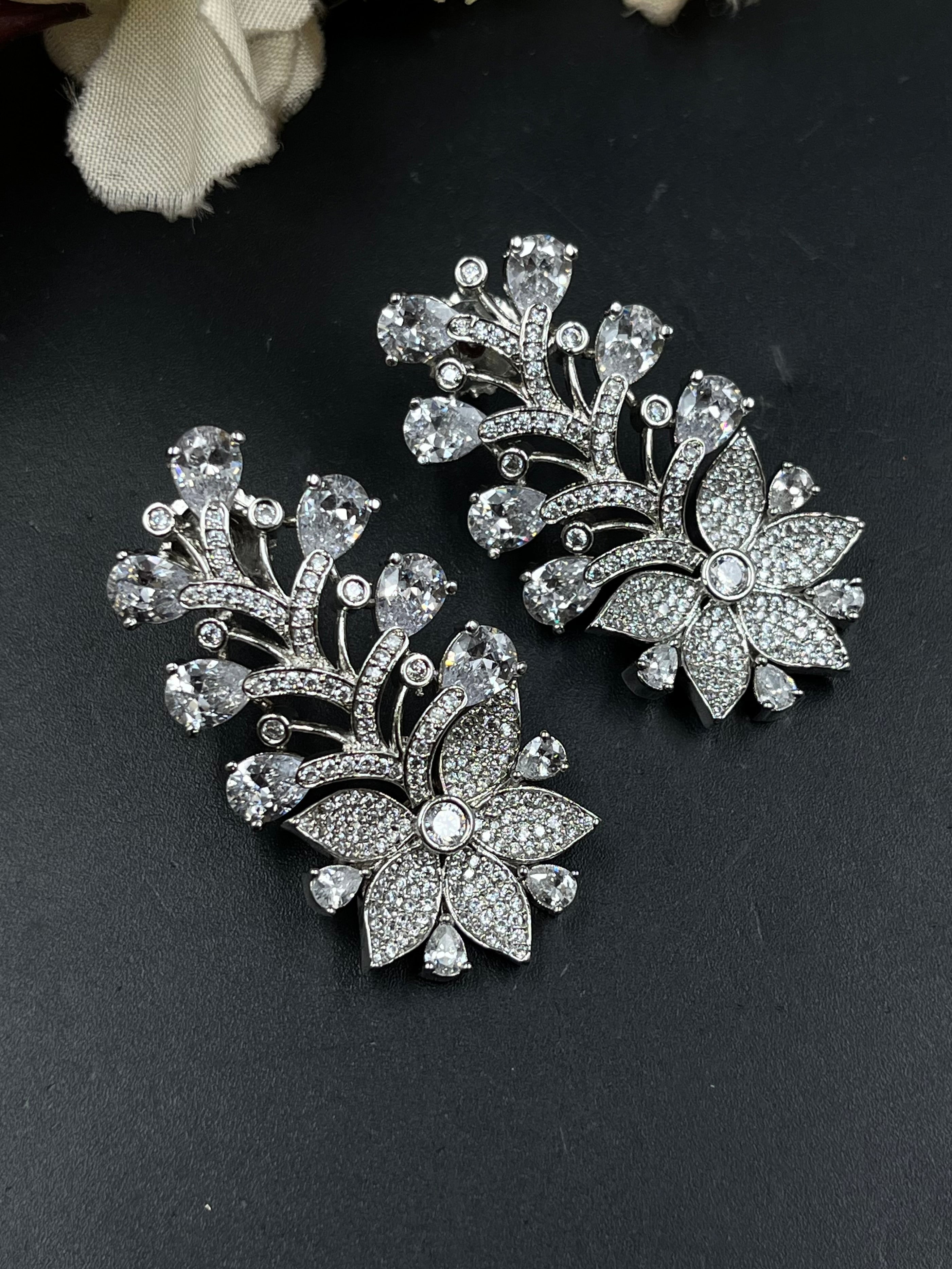 MINI EARRING