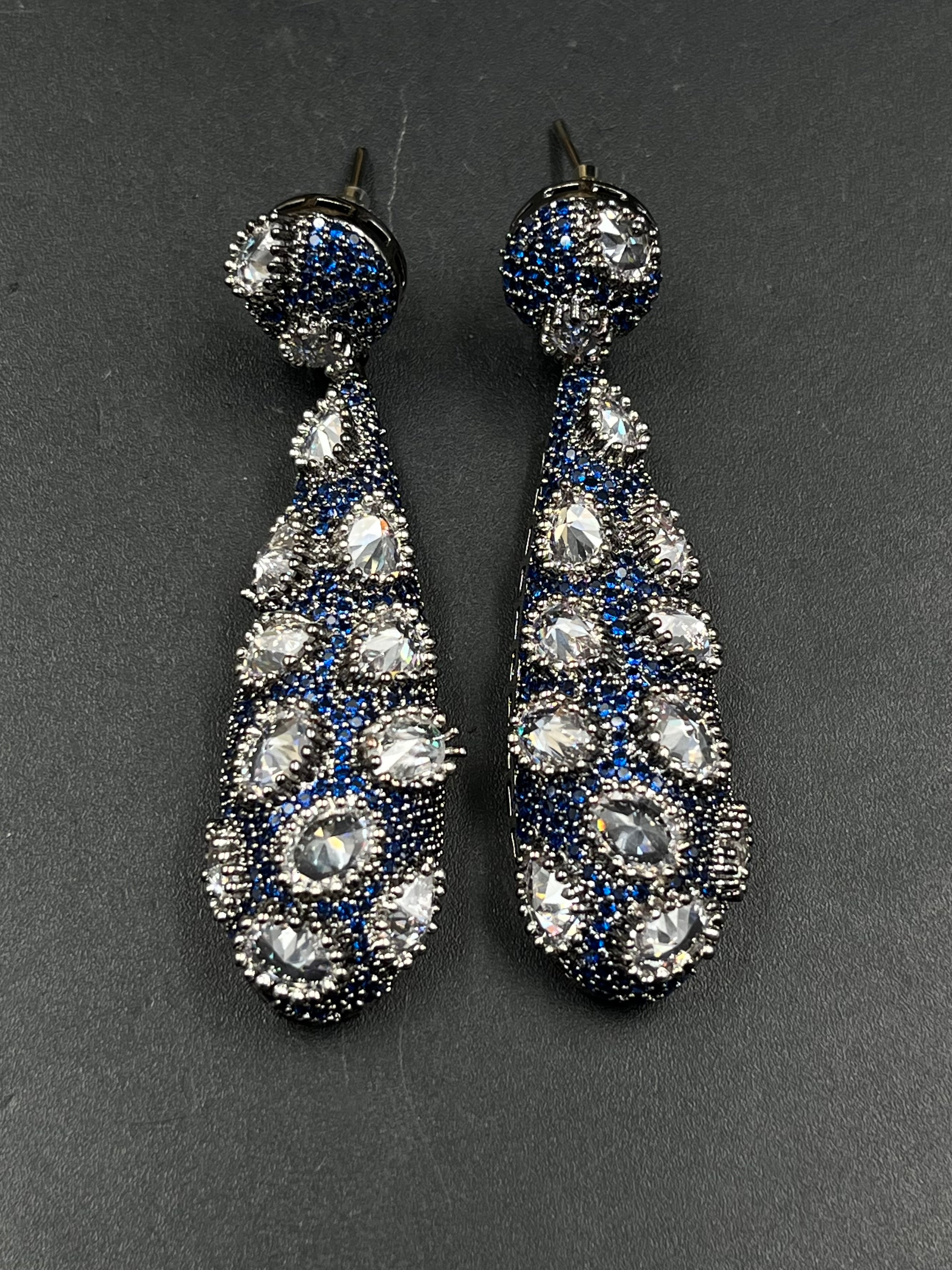 AMAL EARRING