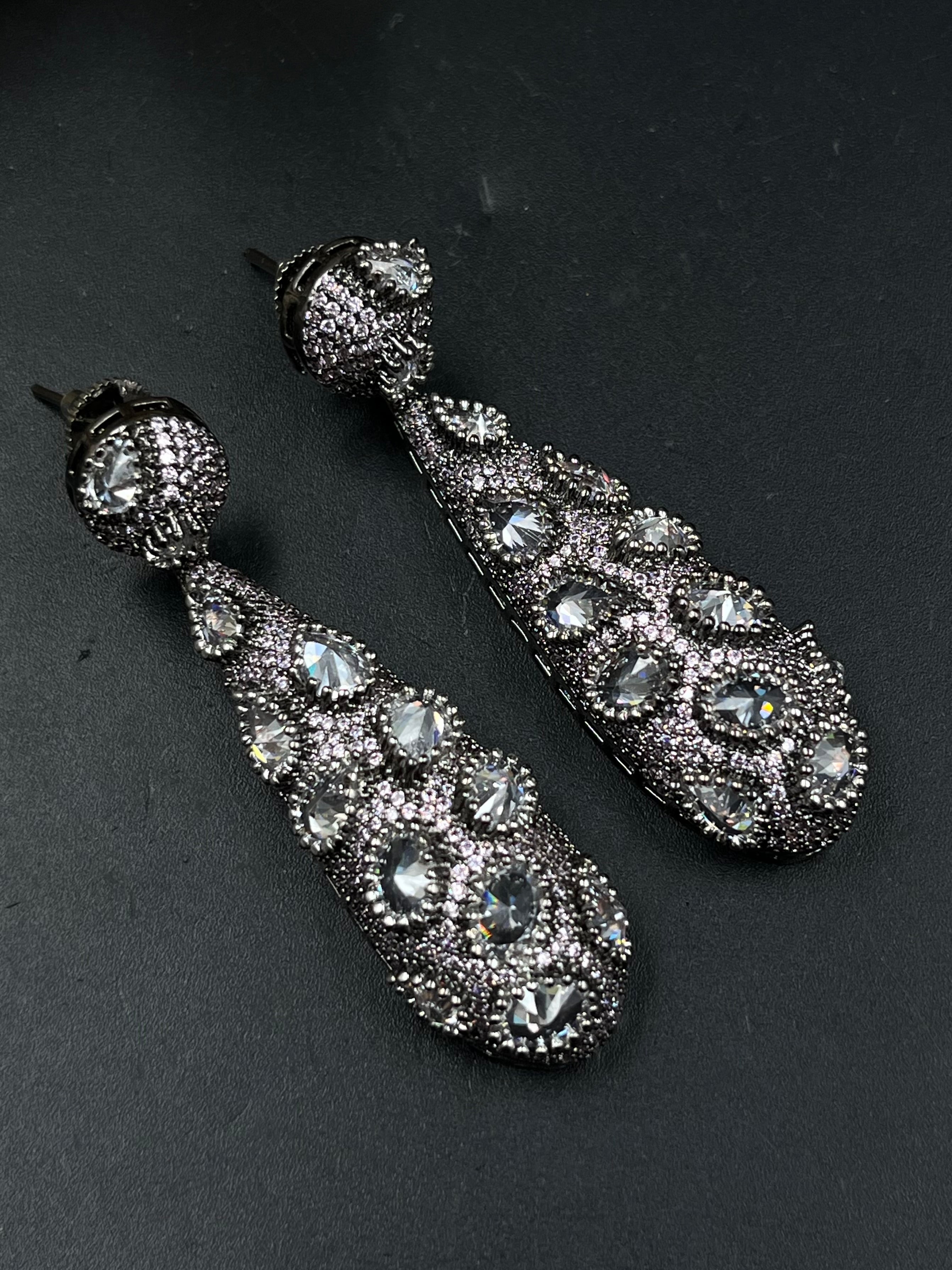 AMAL EARRING