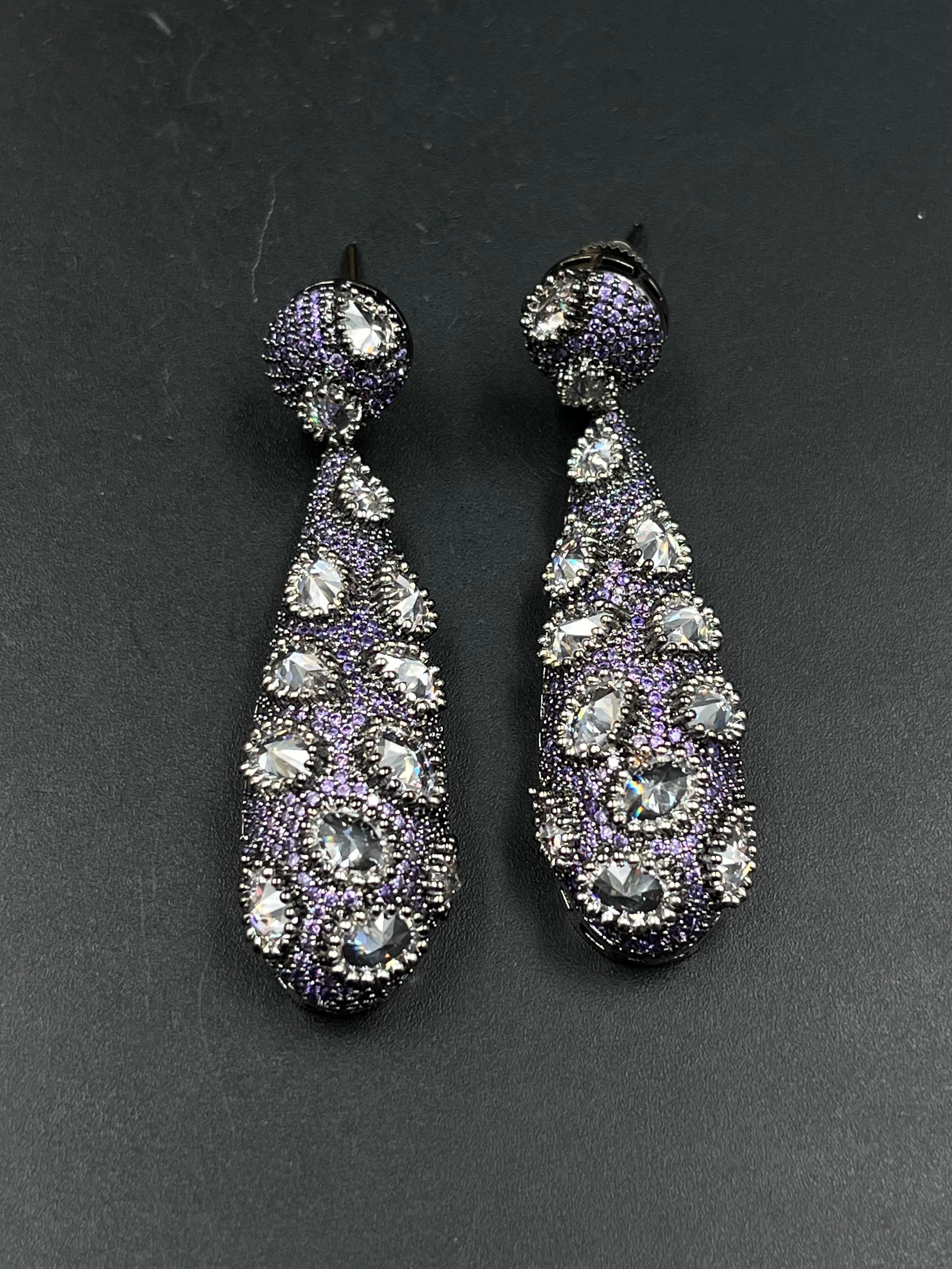 AMAL EARRING