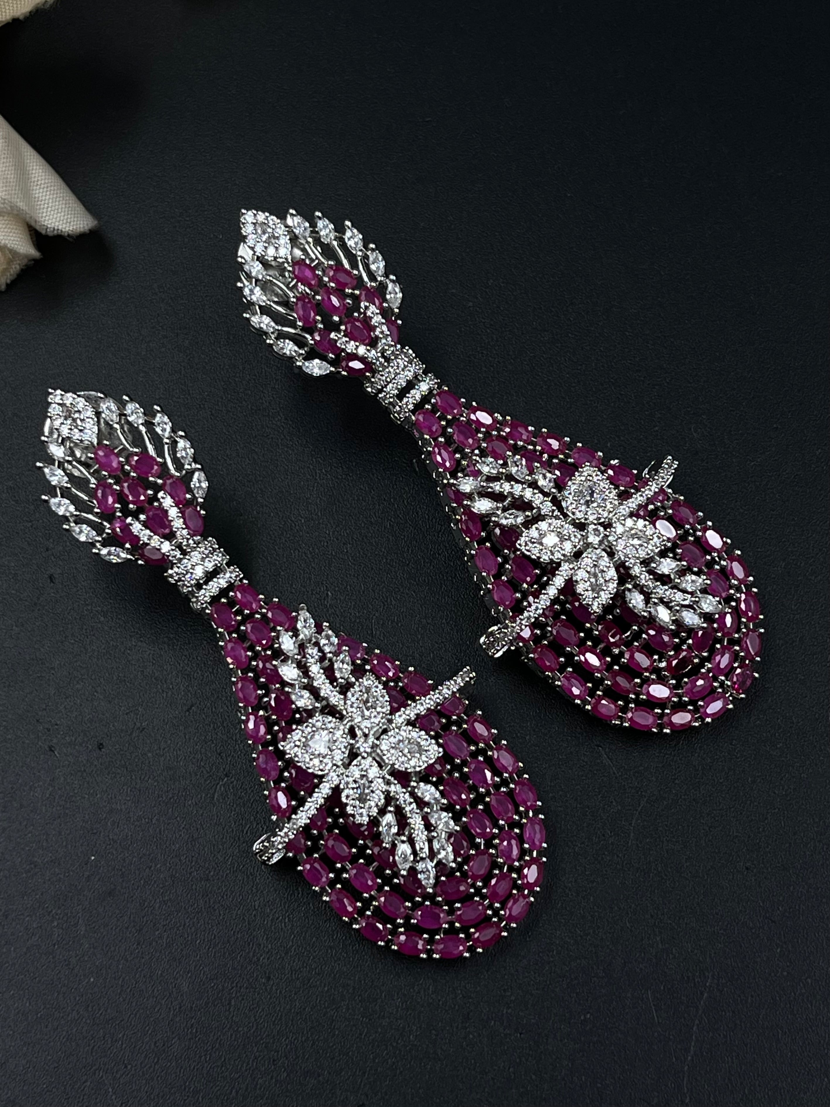 AIZA EARRING