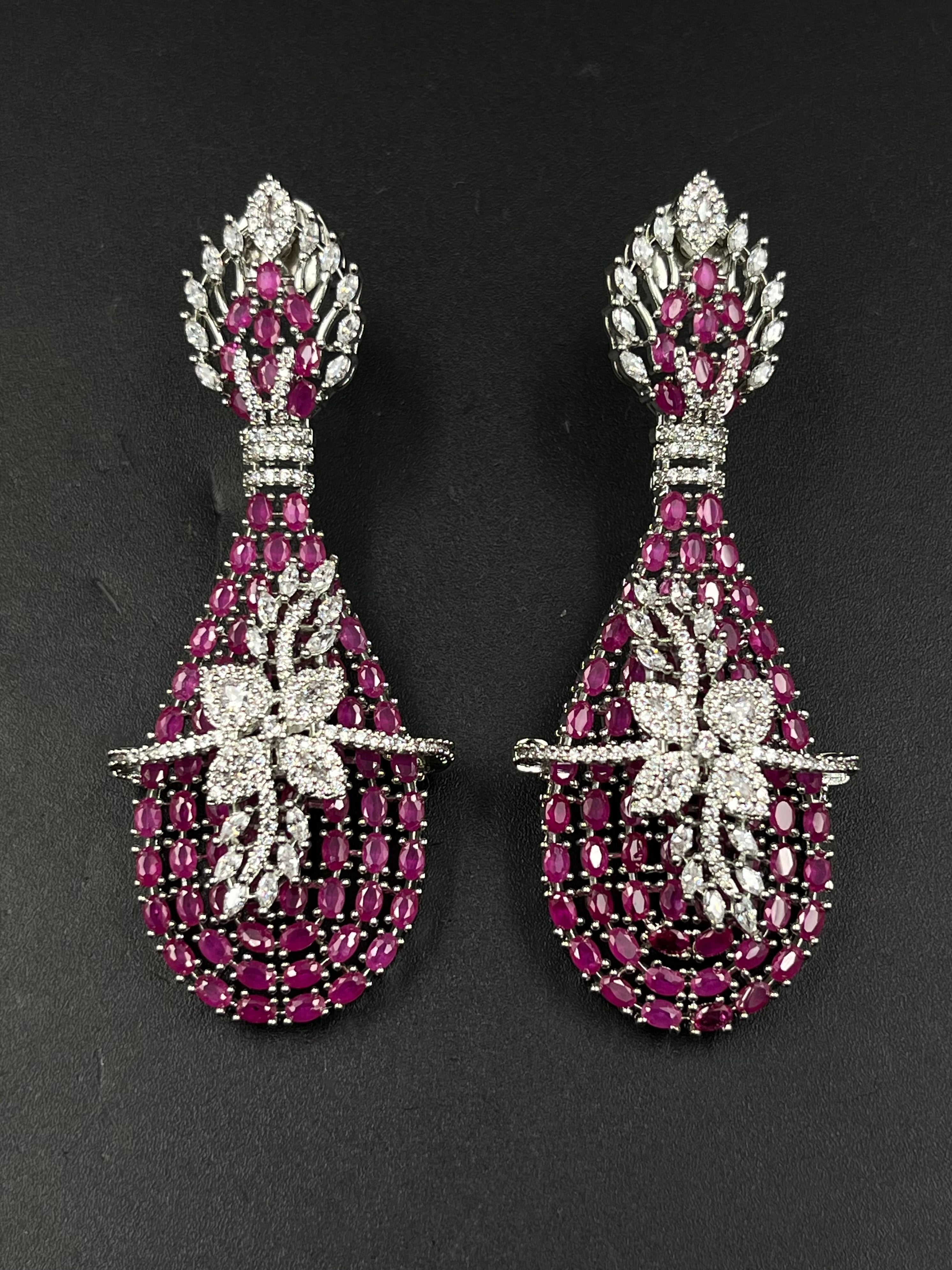 AIZA EARRING