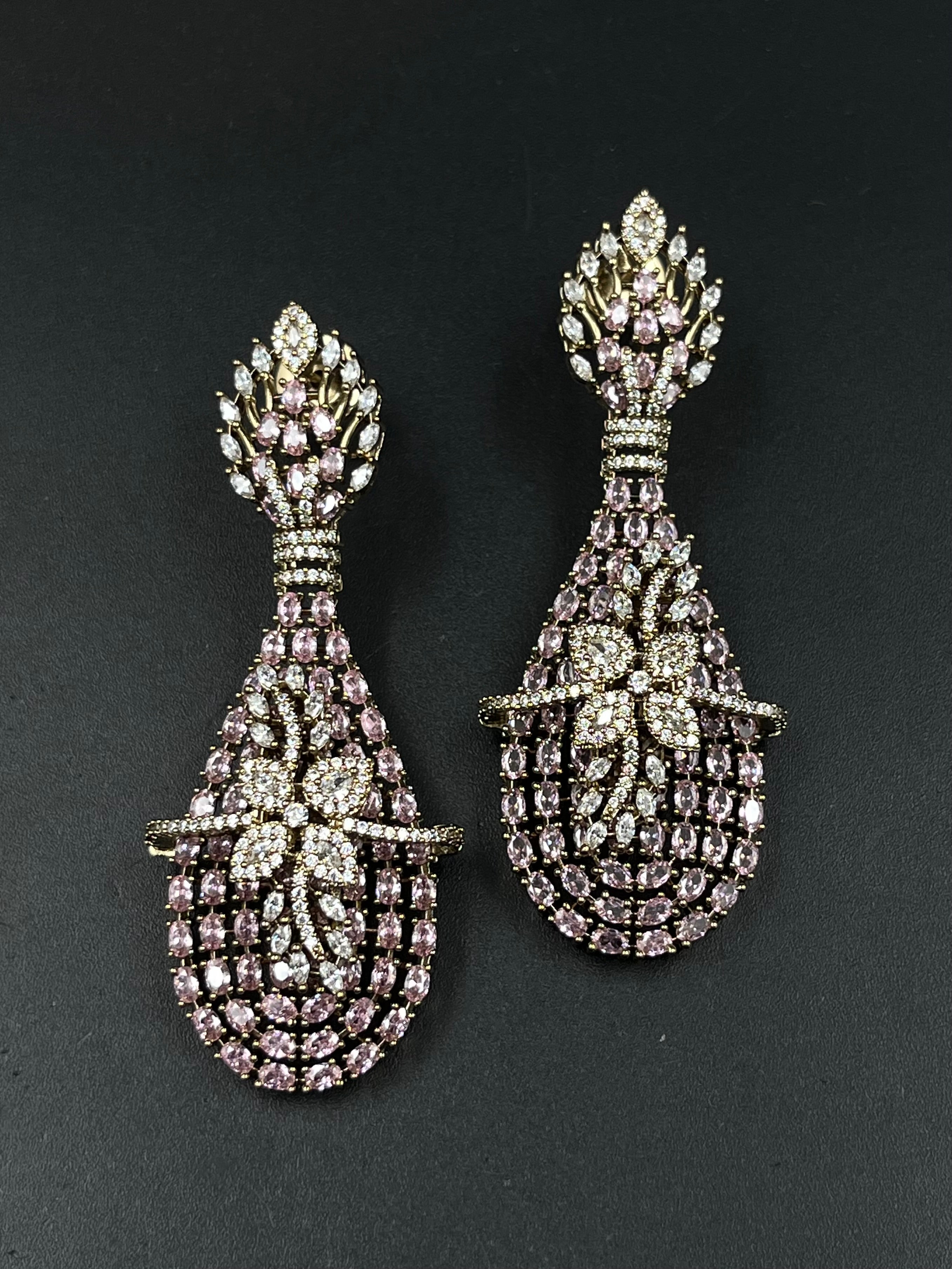 AIZA EARRING