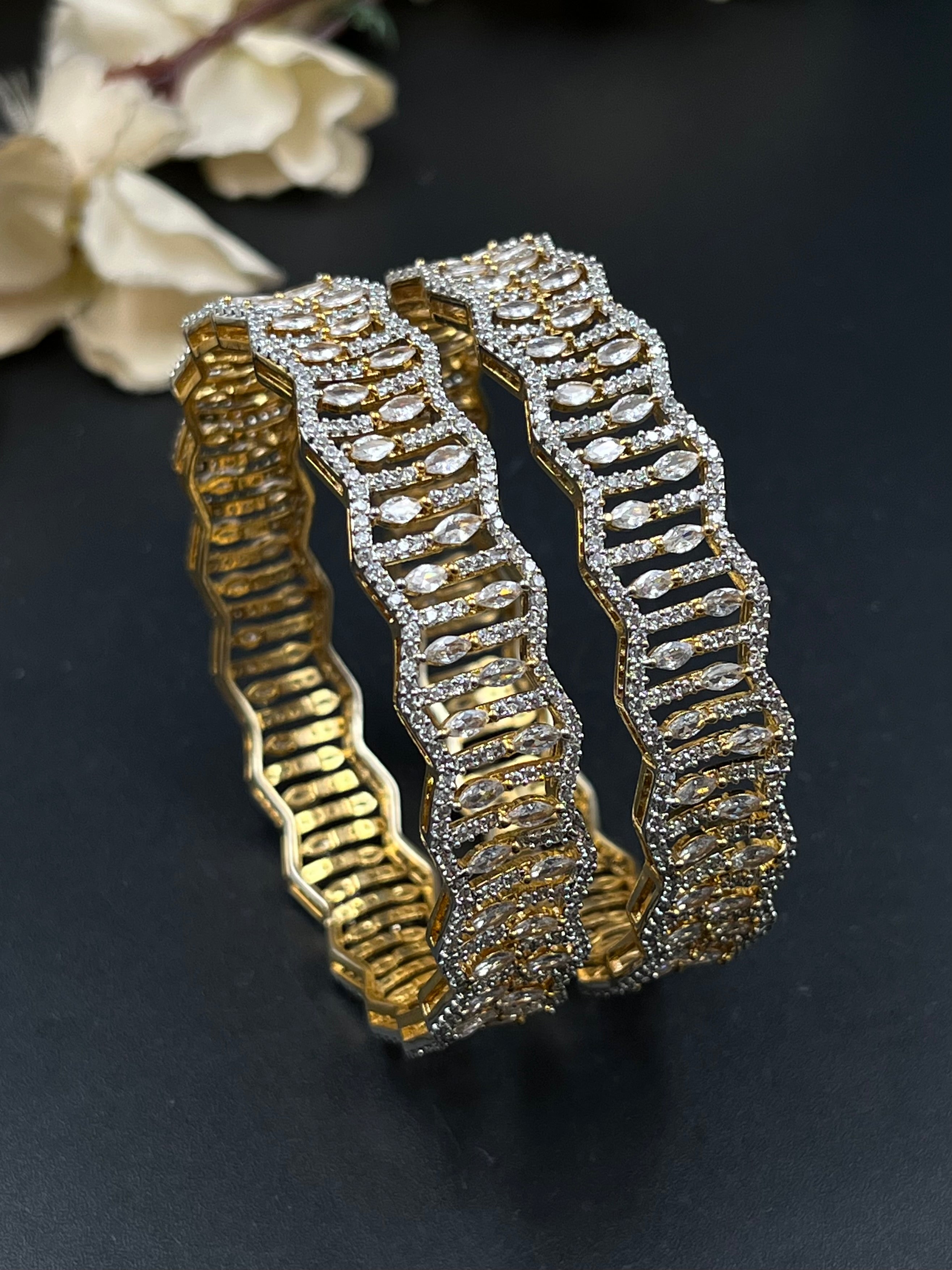 NIYAS BANGLES