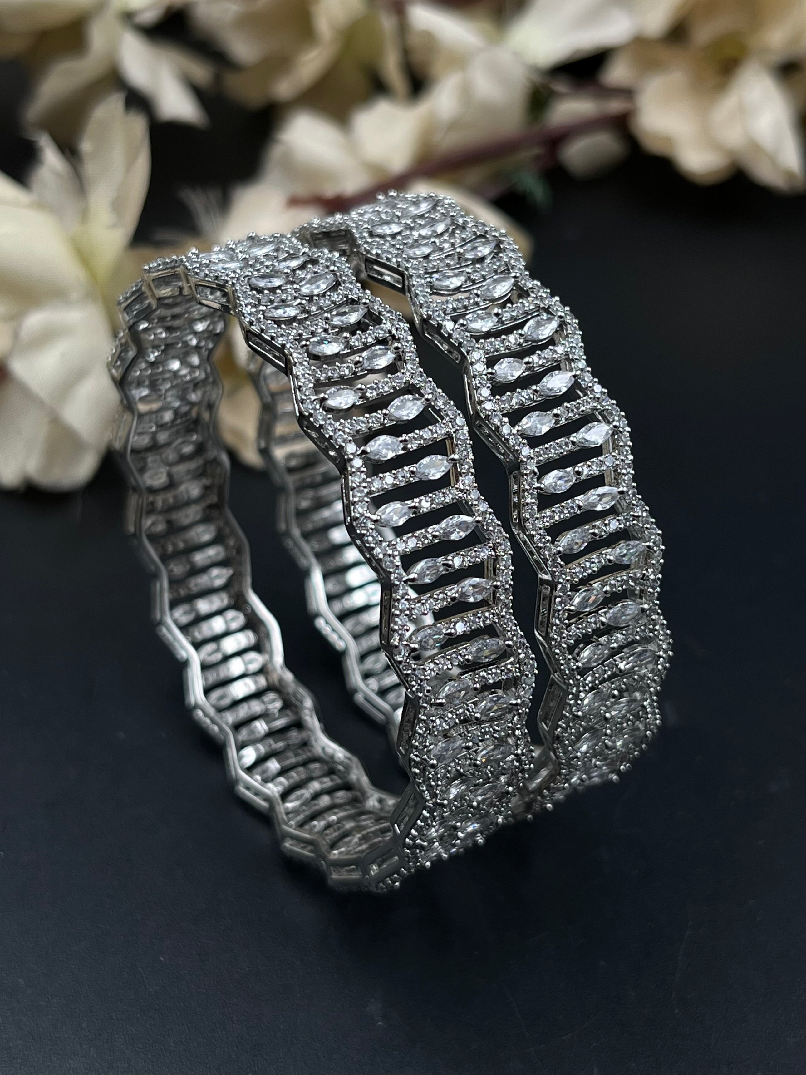 NIYAS BANGLES
