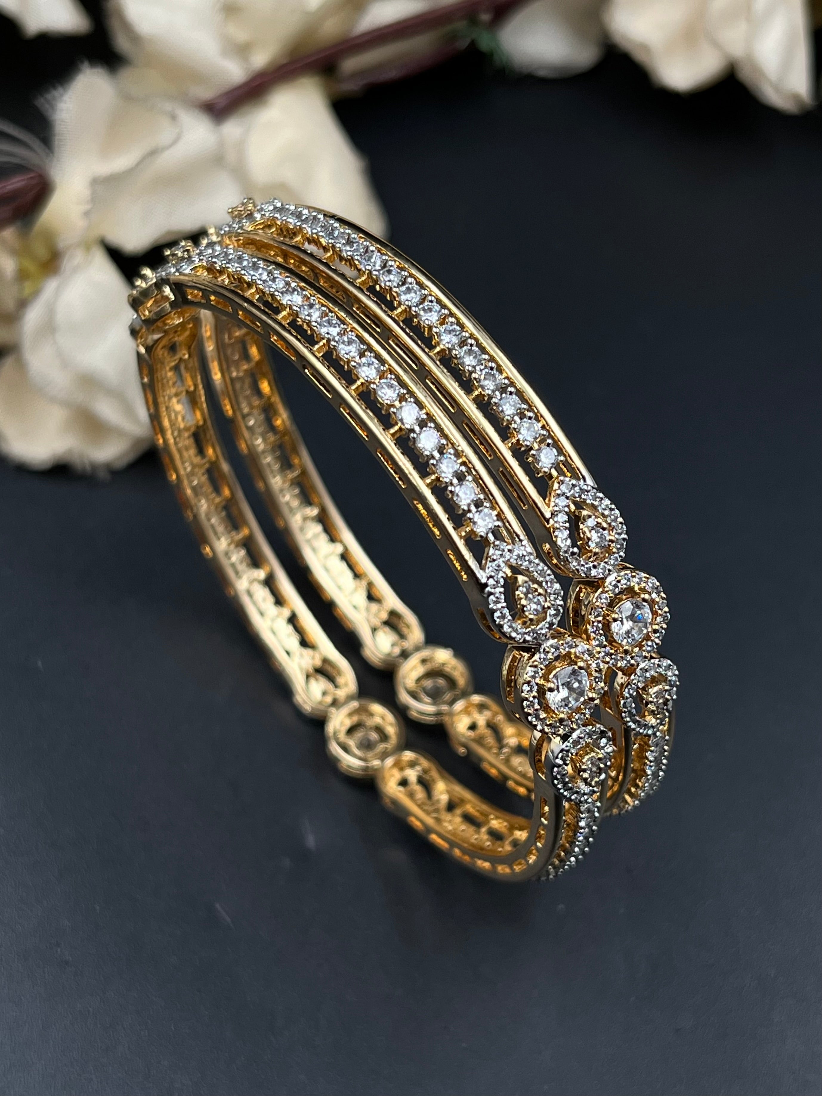 ISRA BANGLES
