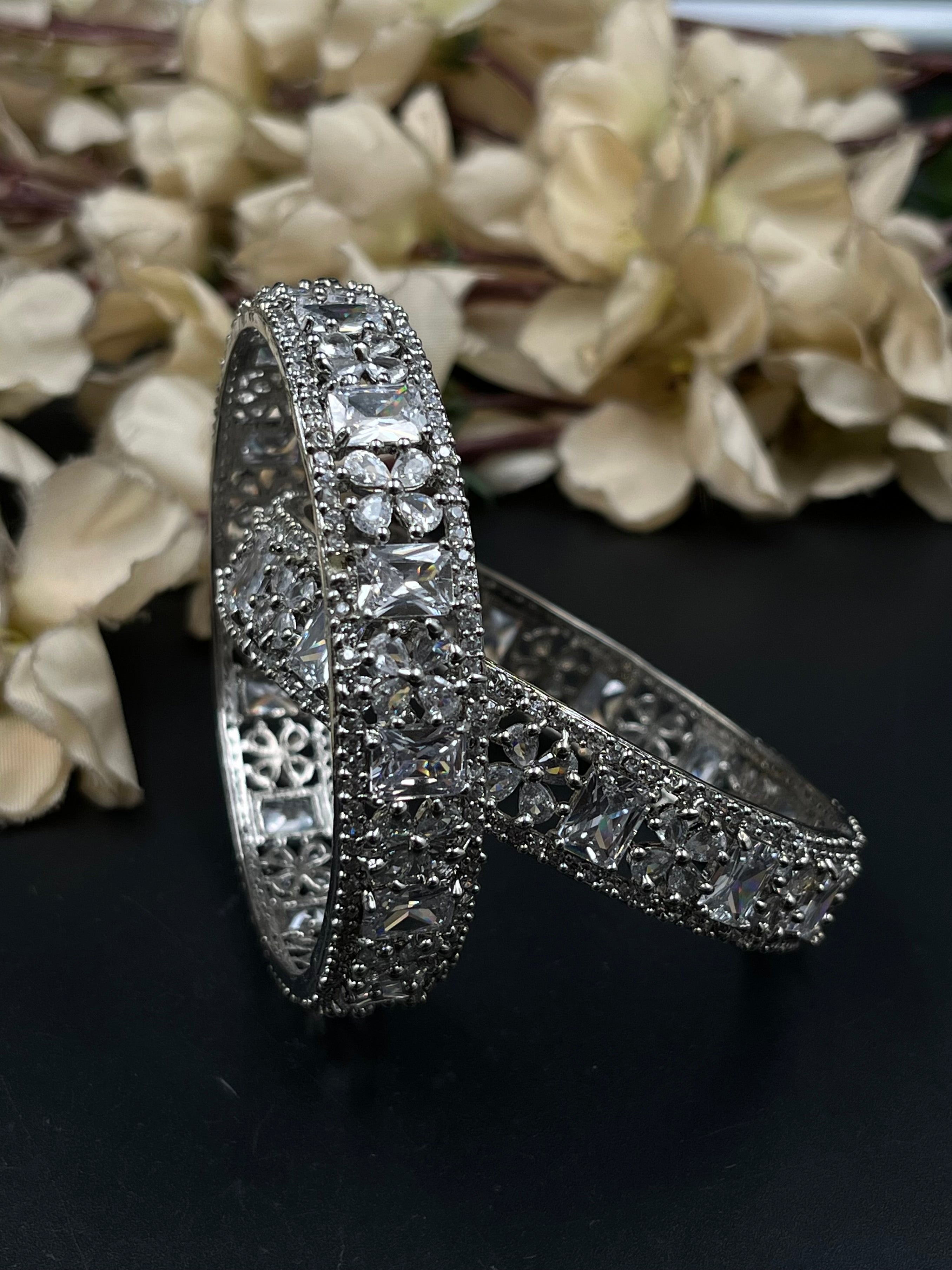 KIRNI BANGLES