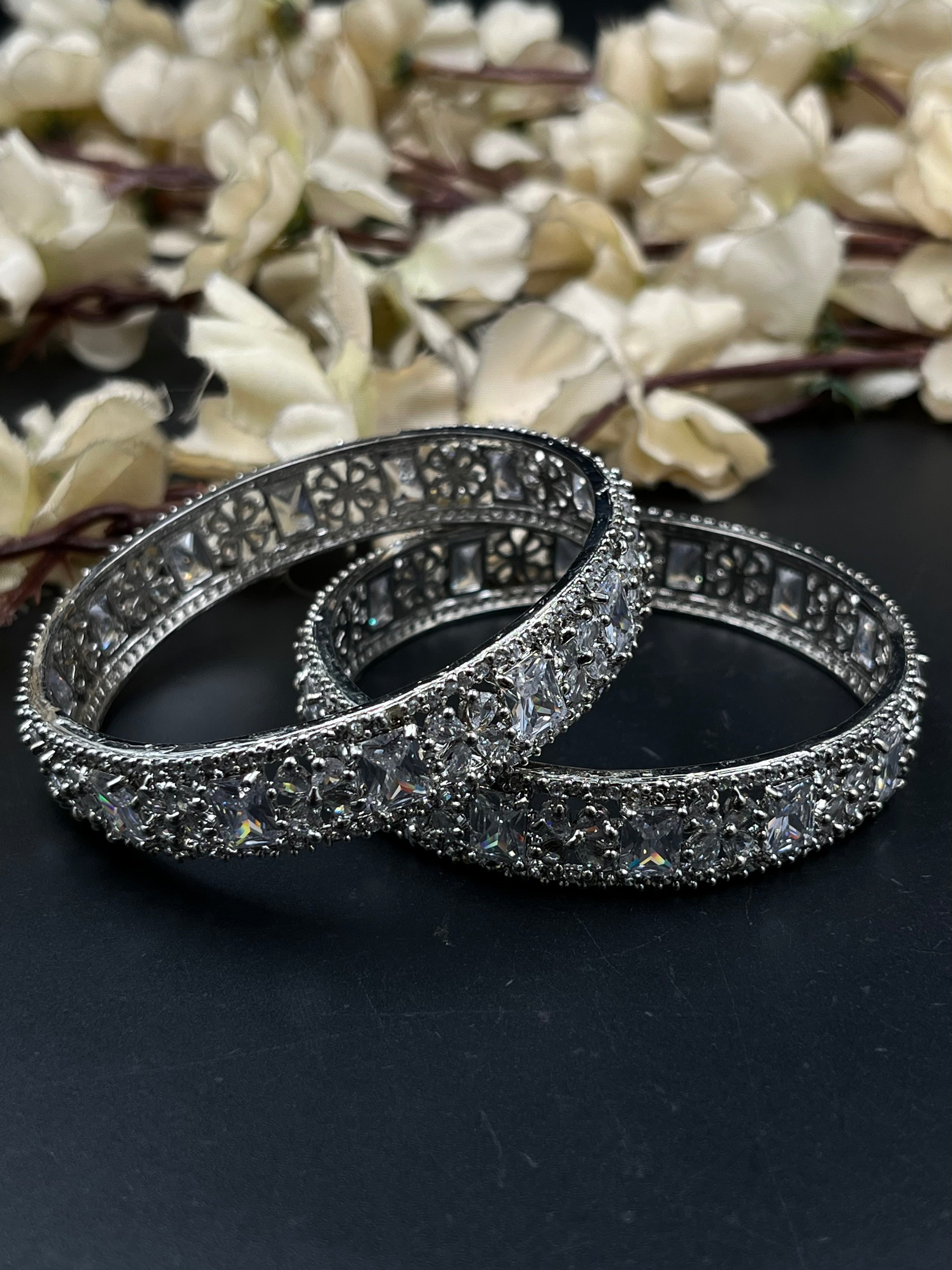 KIRNI BANGLES