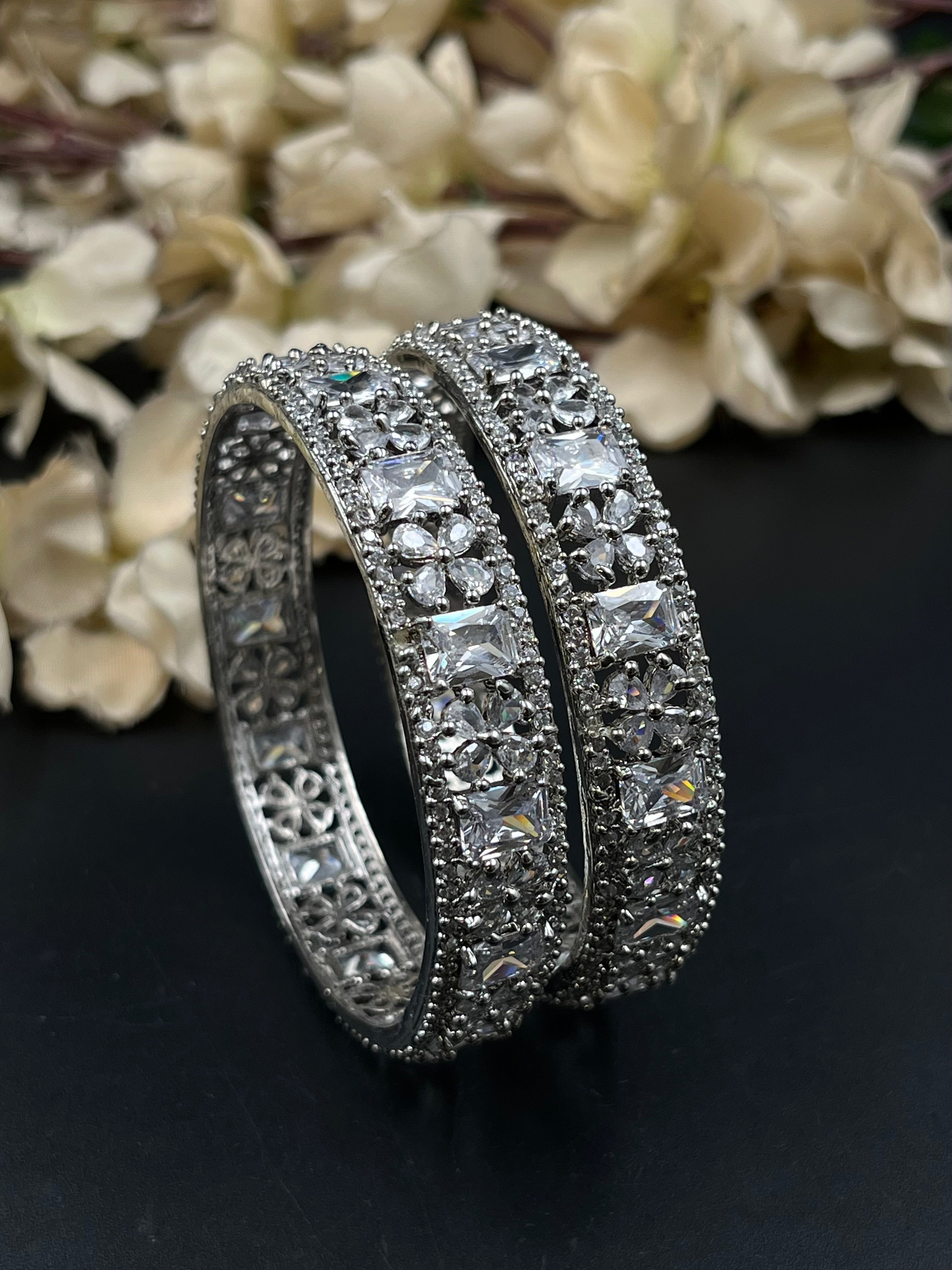 KIRNI BANGLES