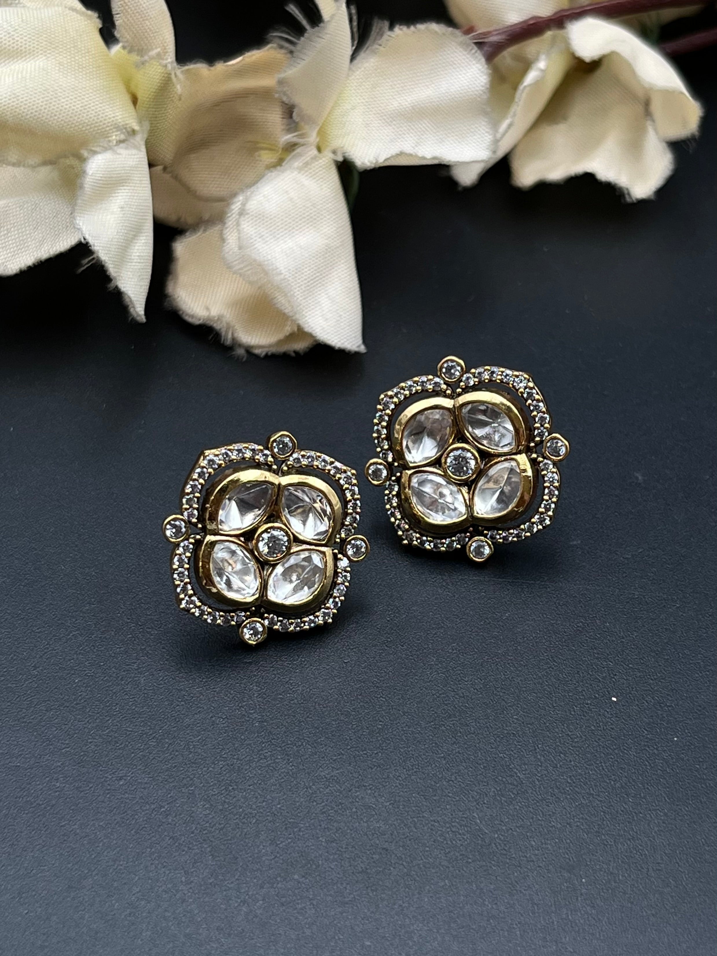 KINO EARRING