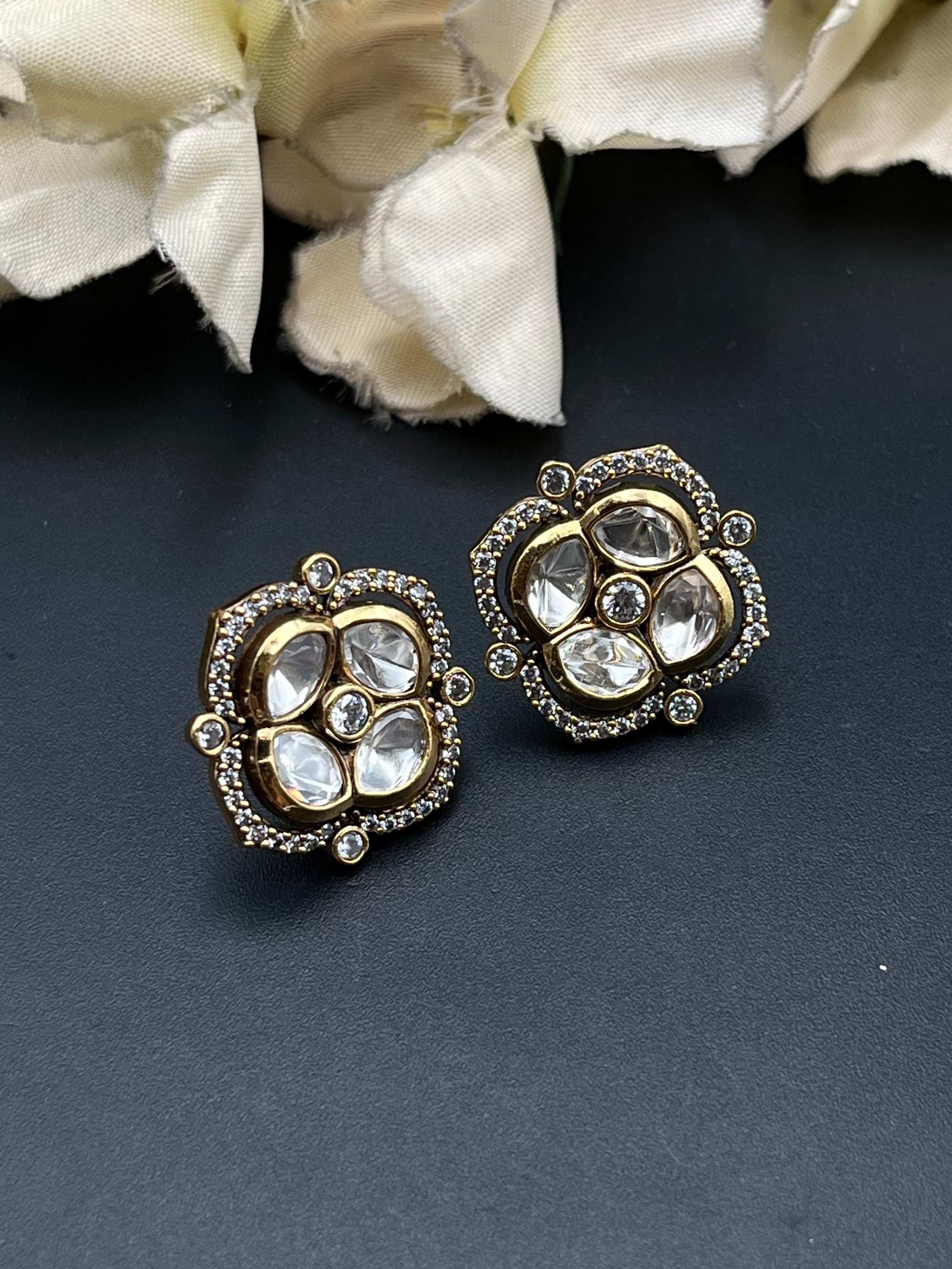 KINO EARRING