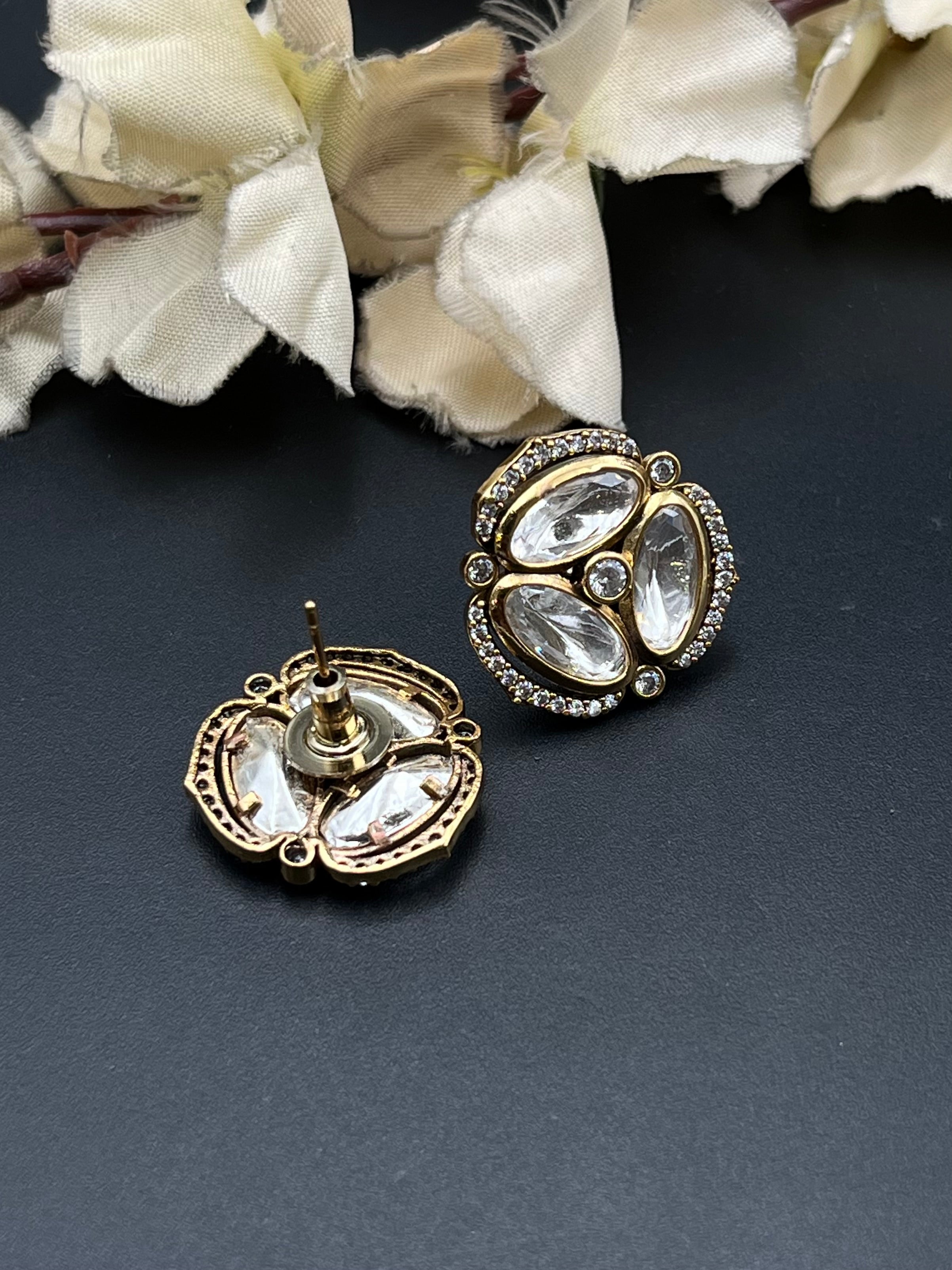 KINO EARRING