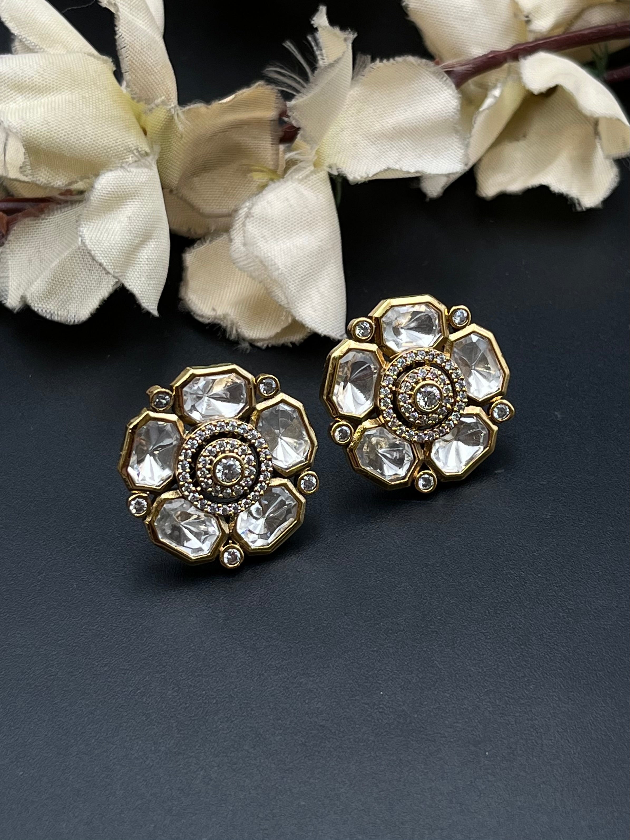 PALAK EARRING