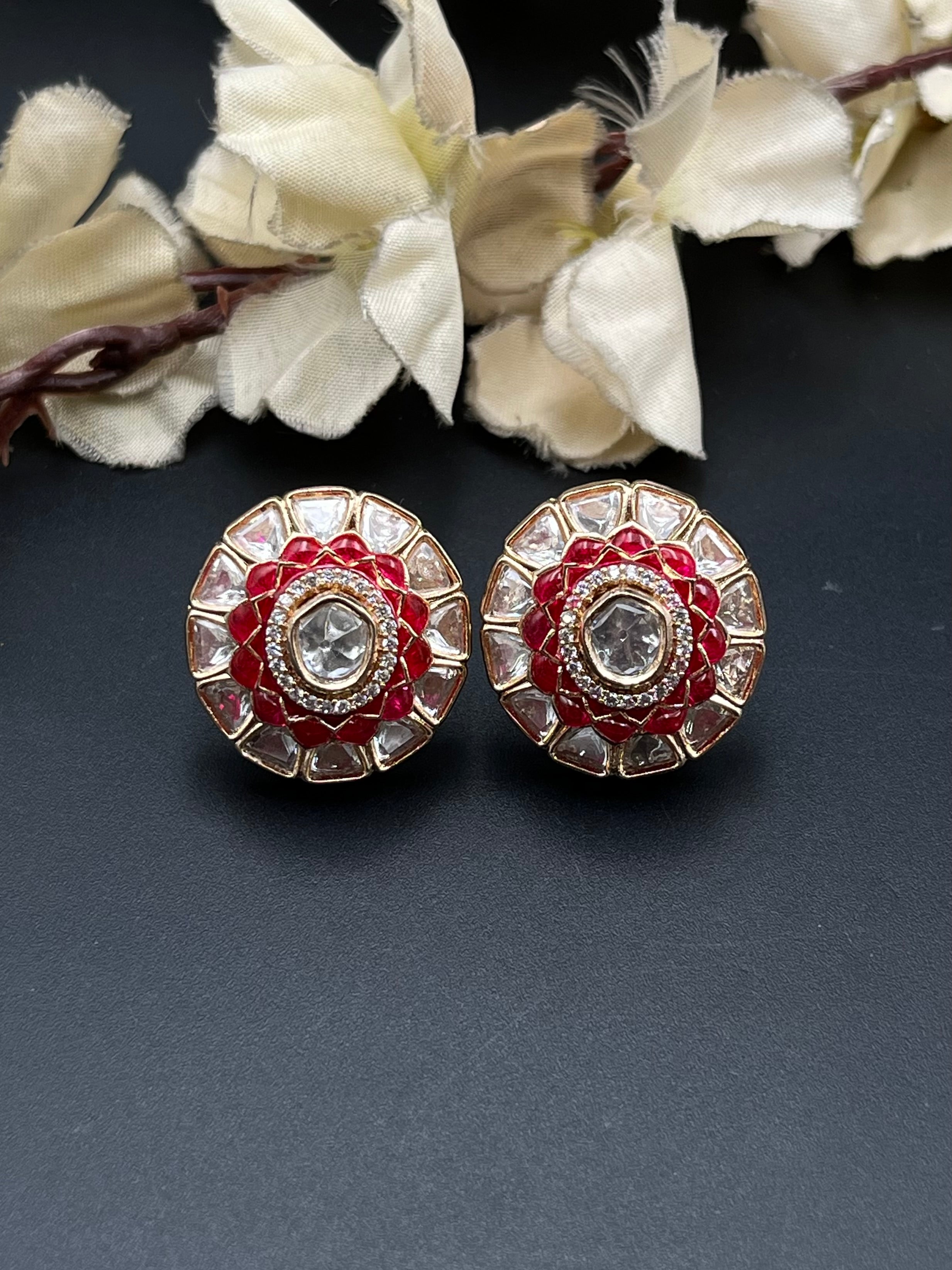 JIYO EARRING
