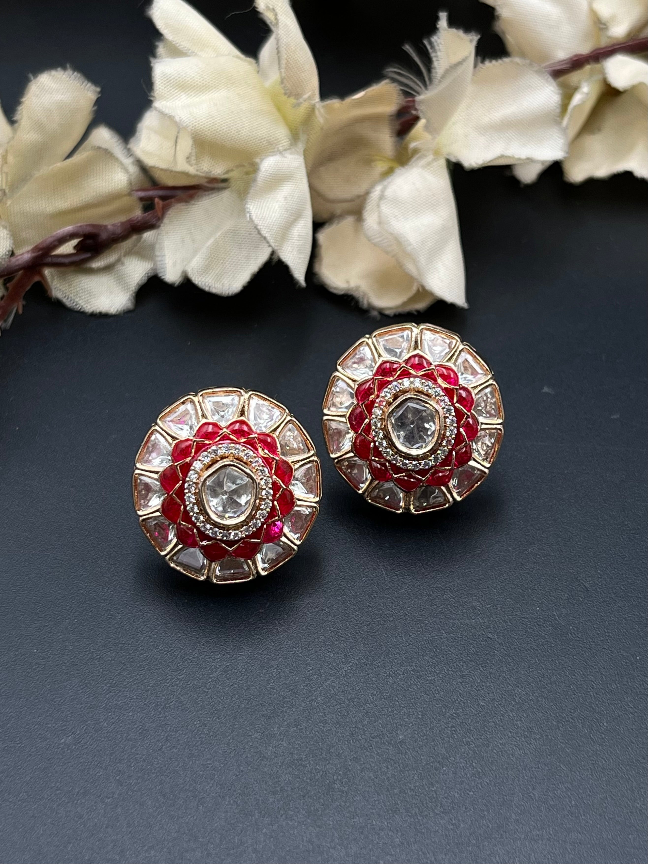 JIYO EARRING