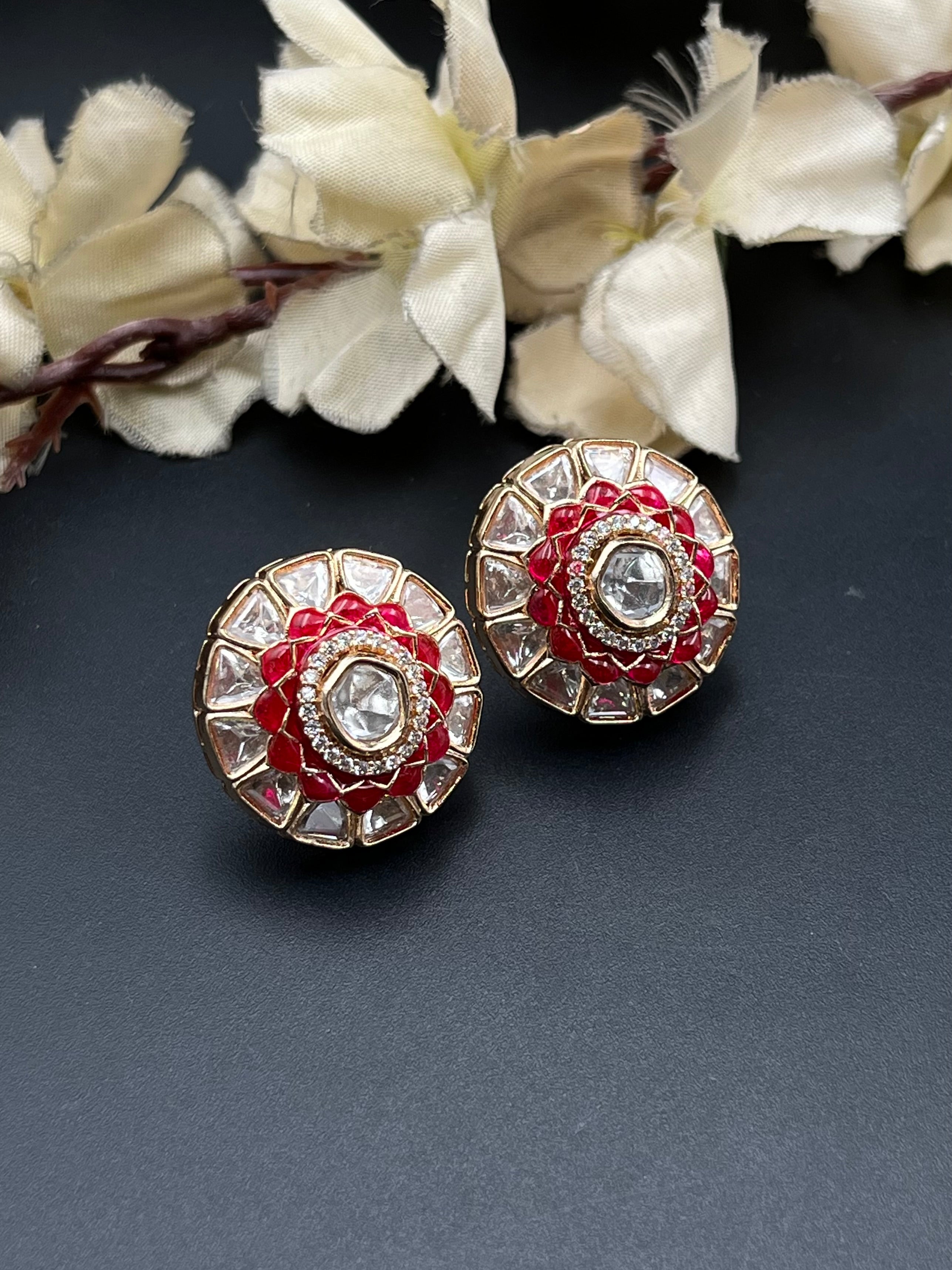 JIYO EARRING