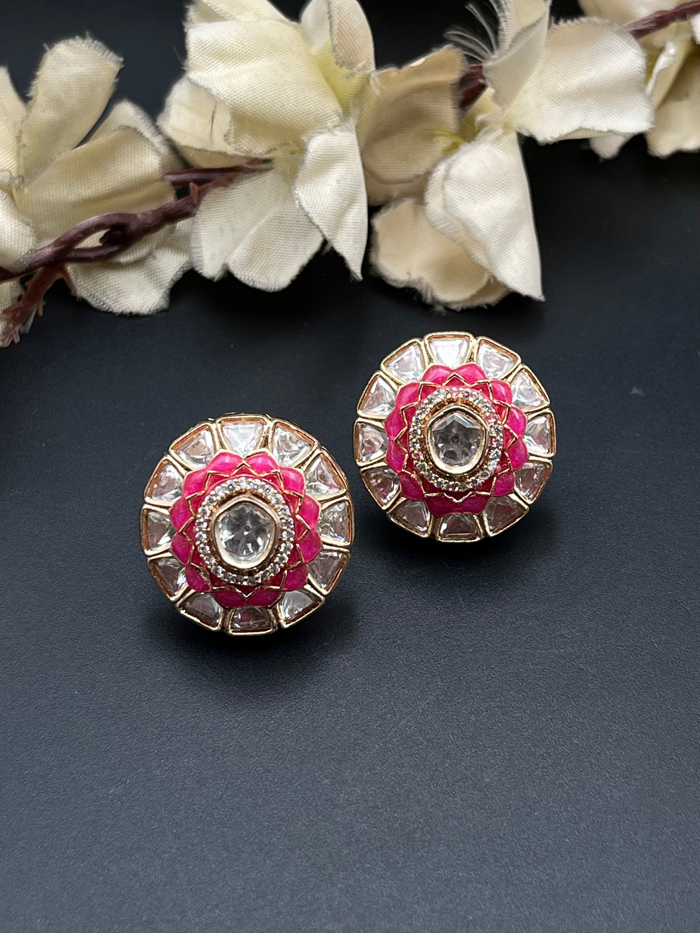 JIYO EARRING