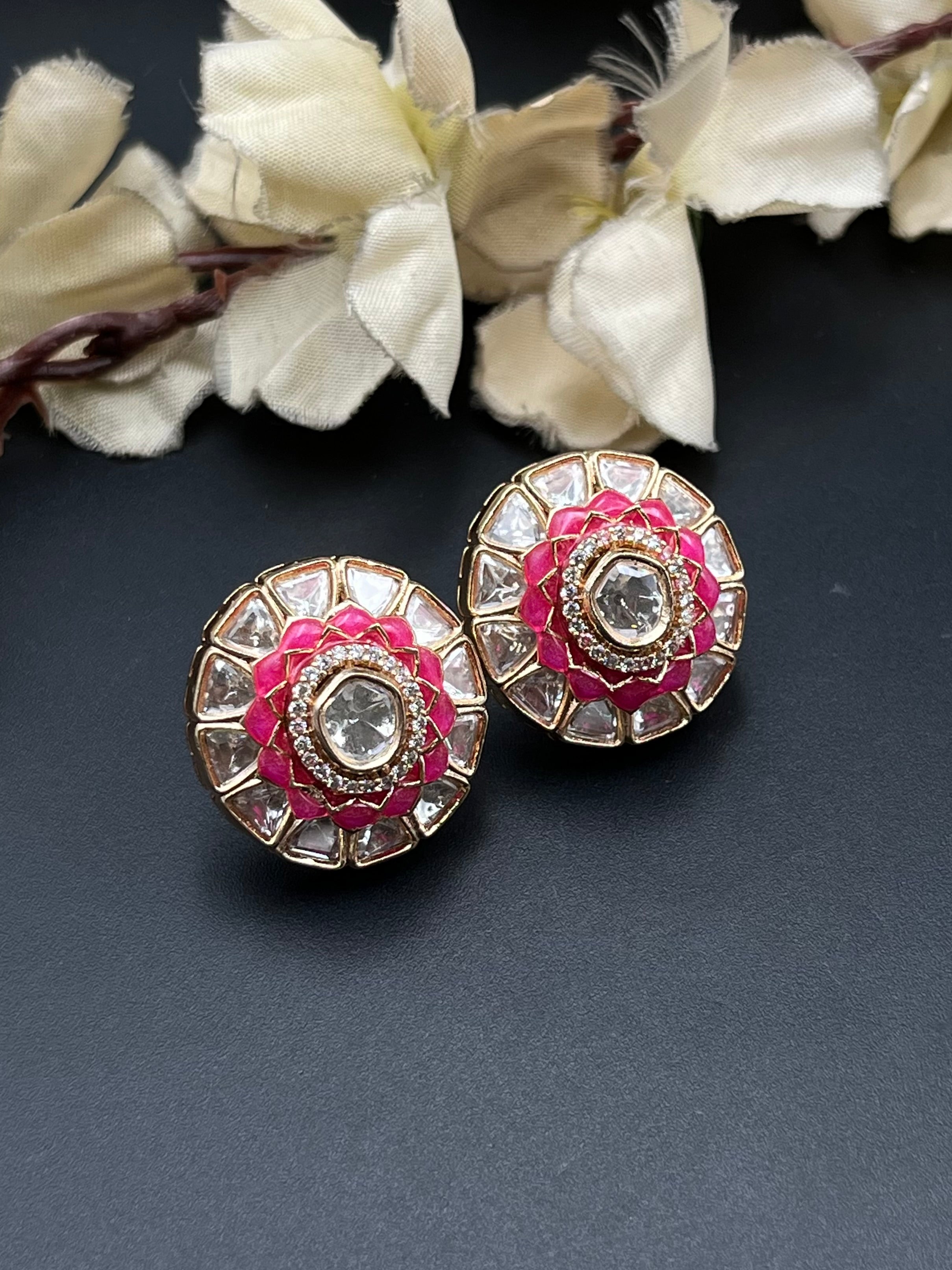 JIYO EARRING