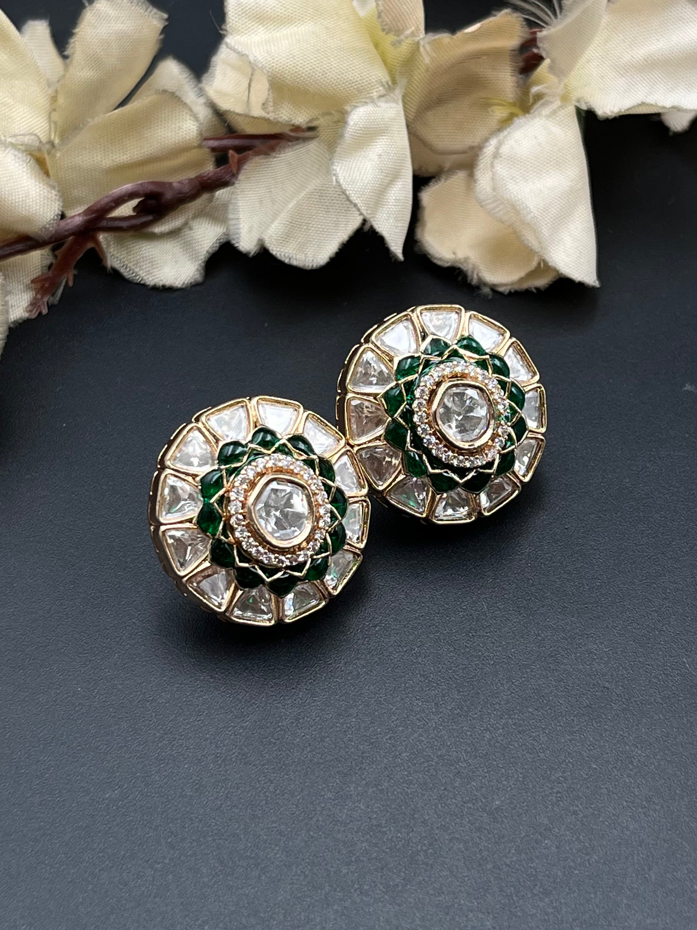 JIYO EARRING