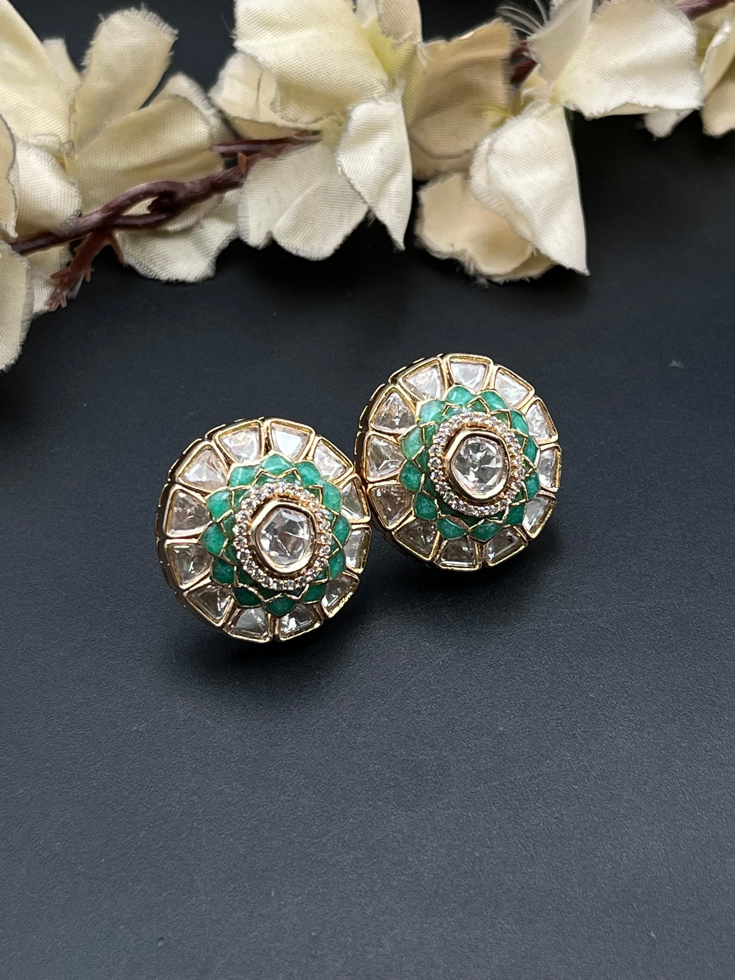 JIYO EARRING