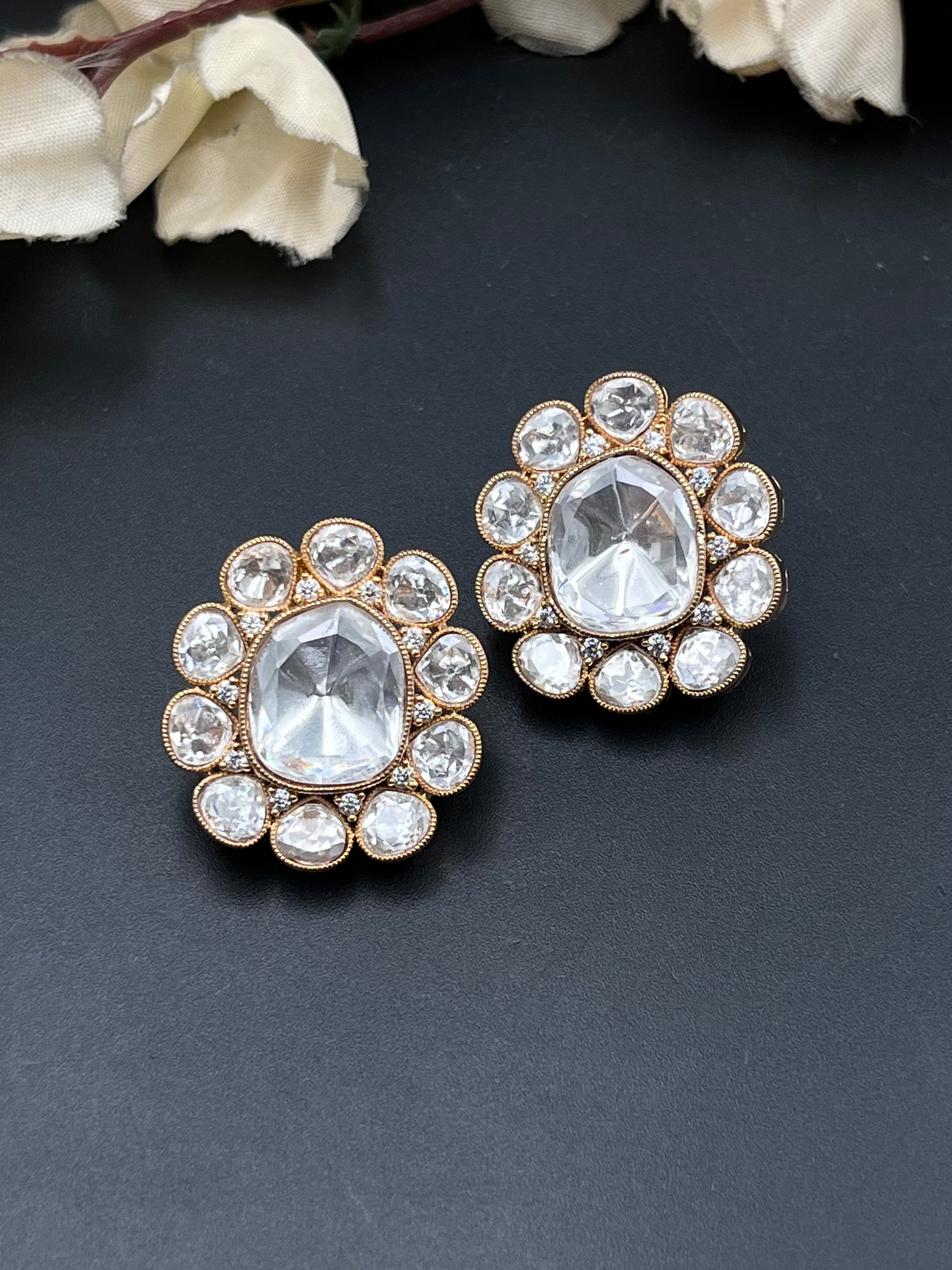 TANVI EARRING