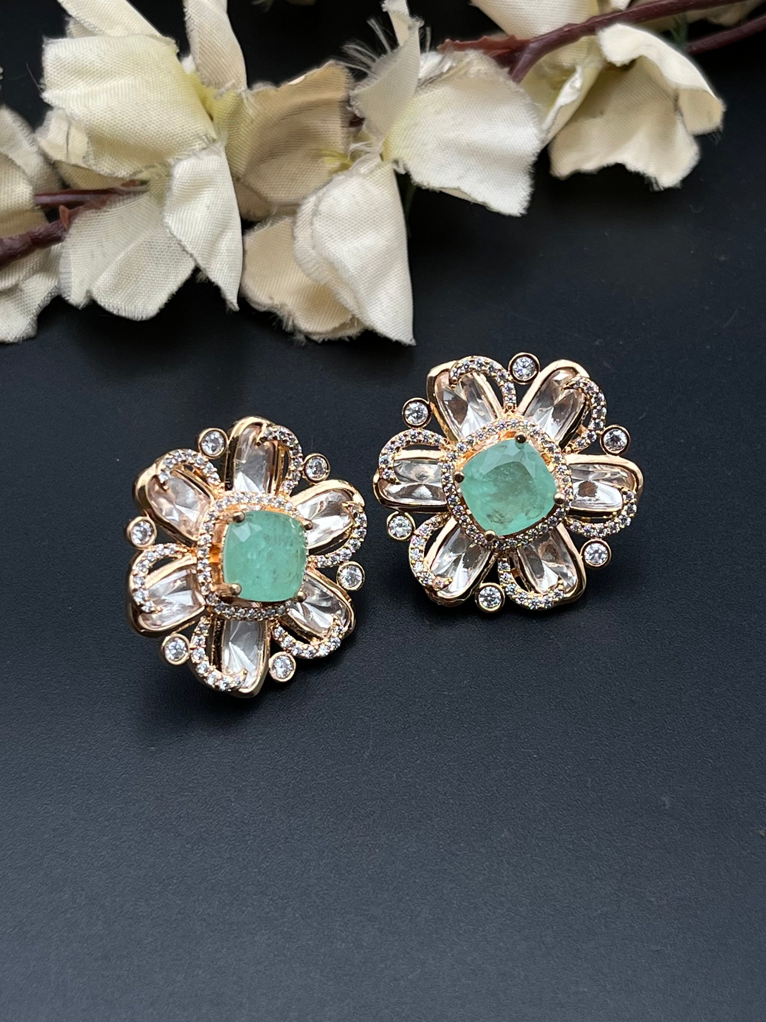 SIYA EARRING