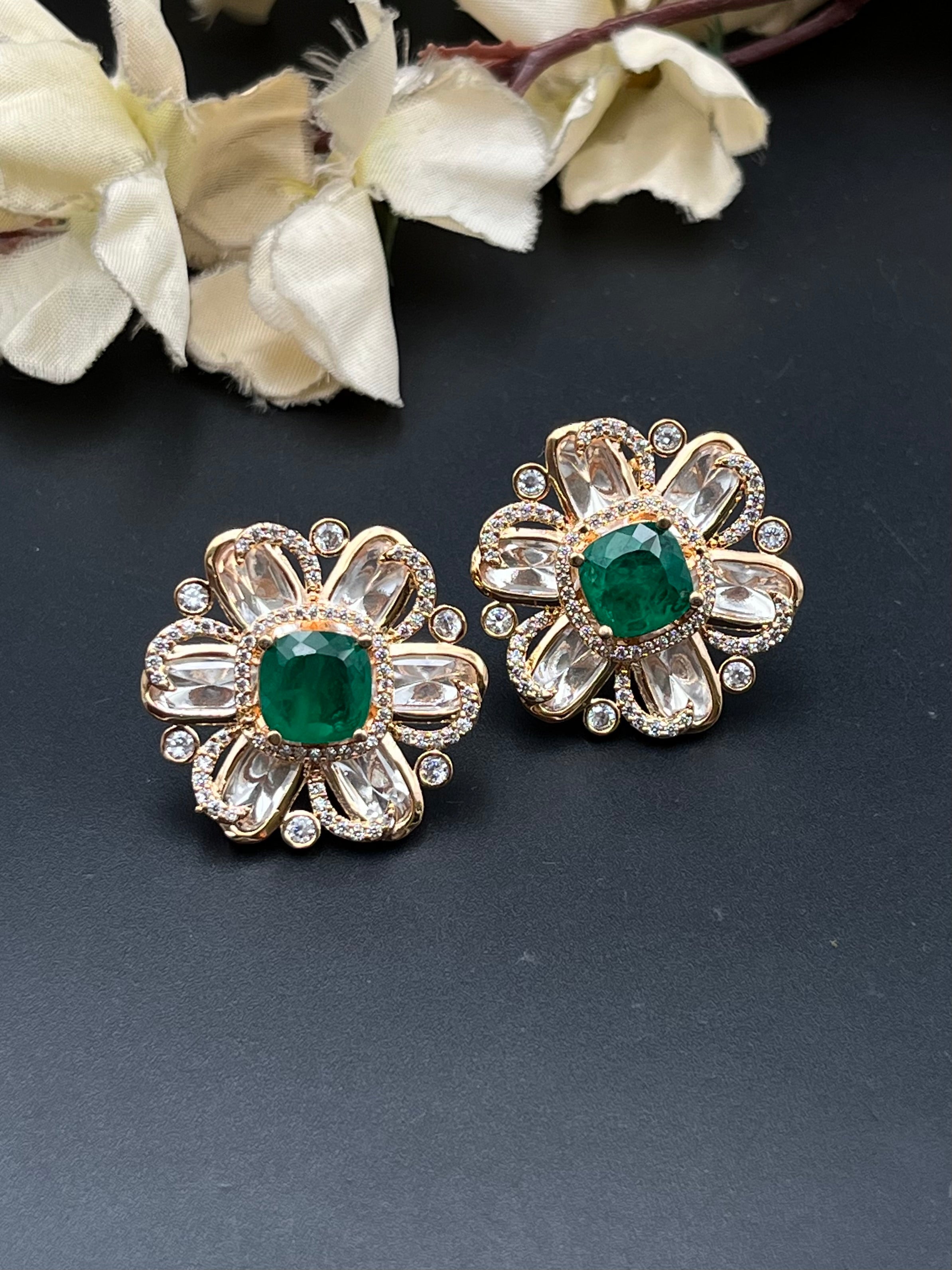 SIYA EARRING