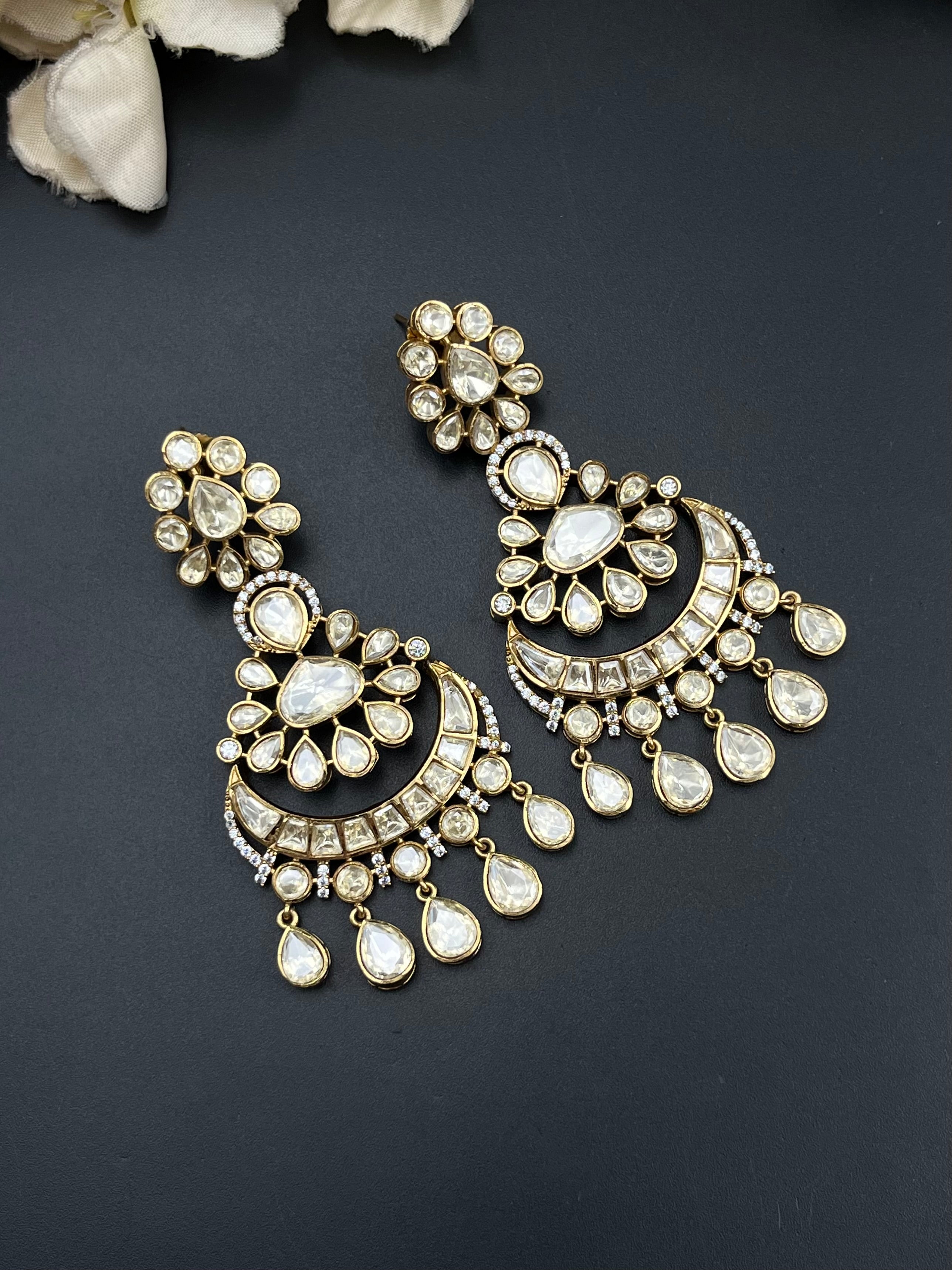 JIYAS EARRING