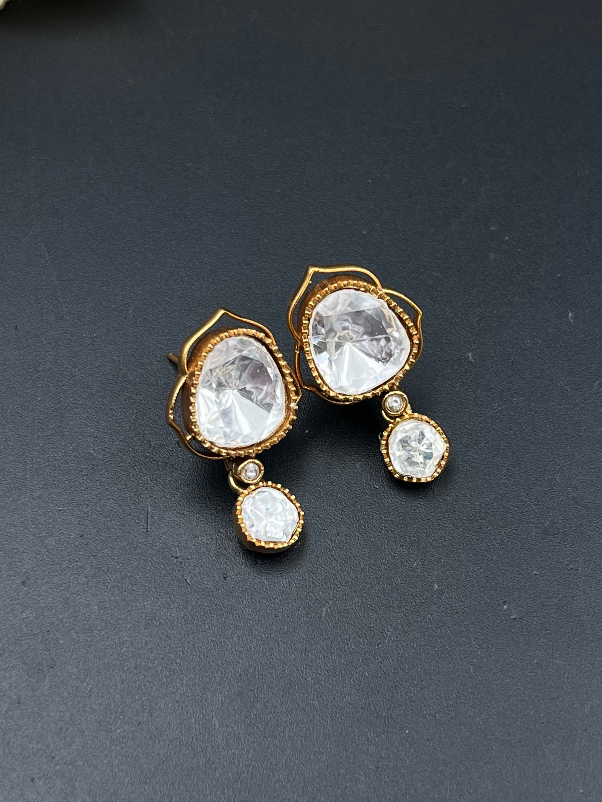 KIRAA PENDANT