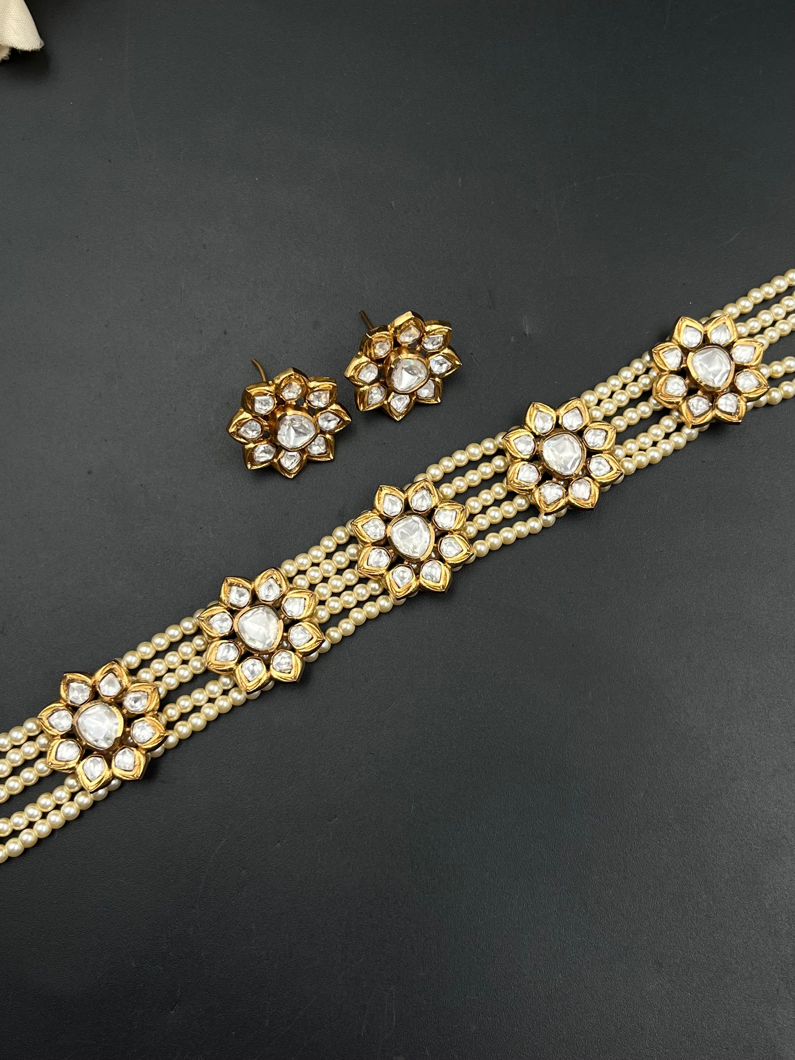 ZEENAT NECKLACE