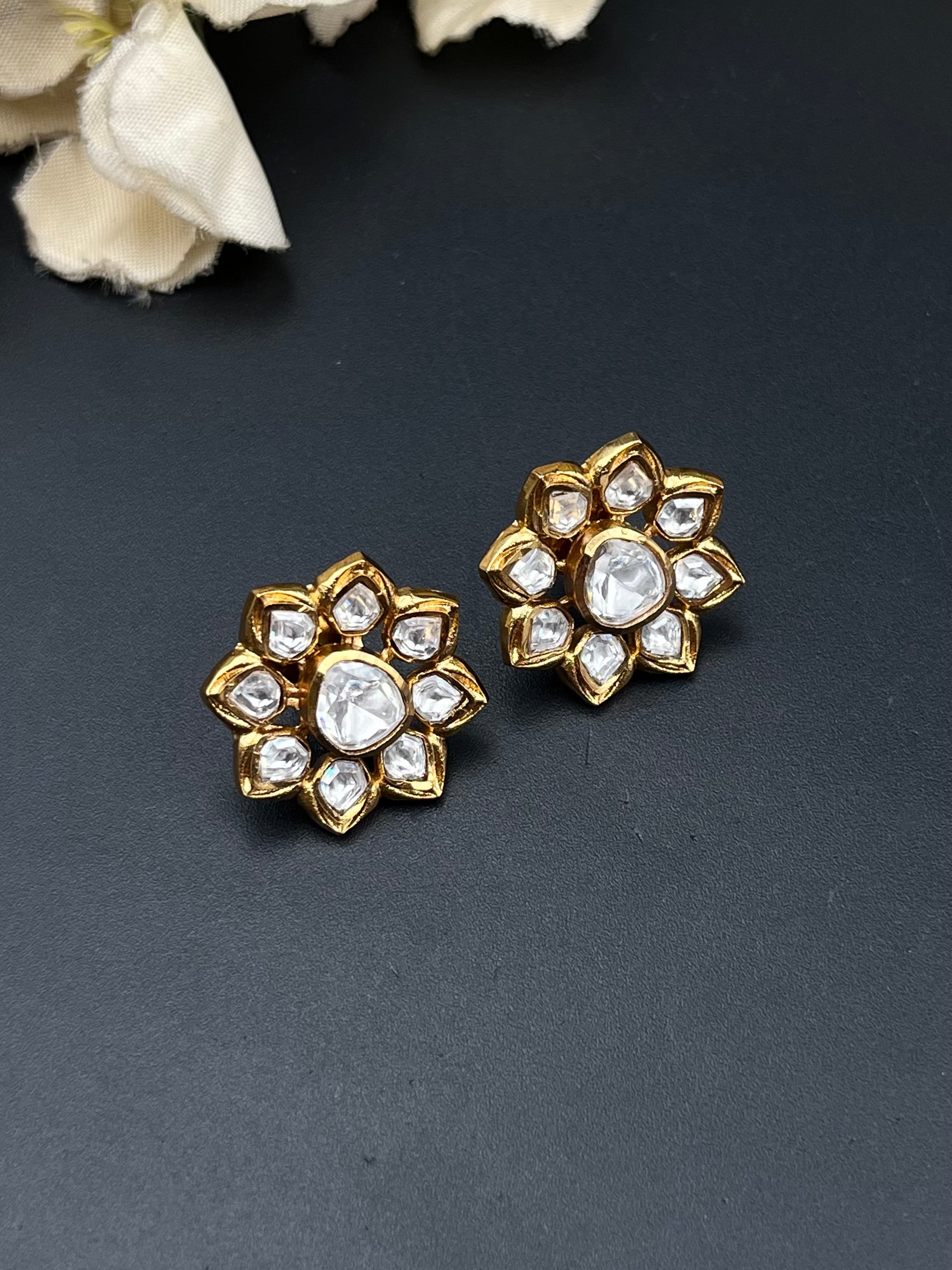 ZEENAT NECKLACE
