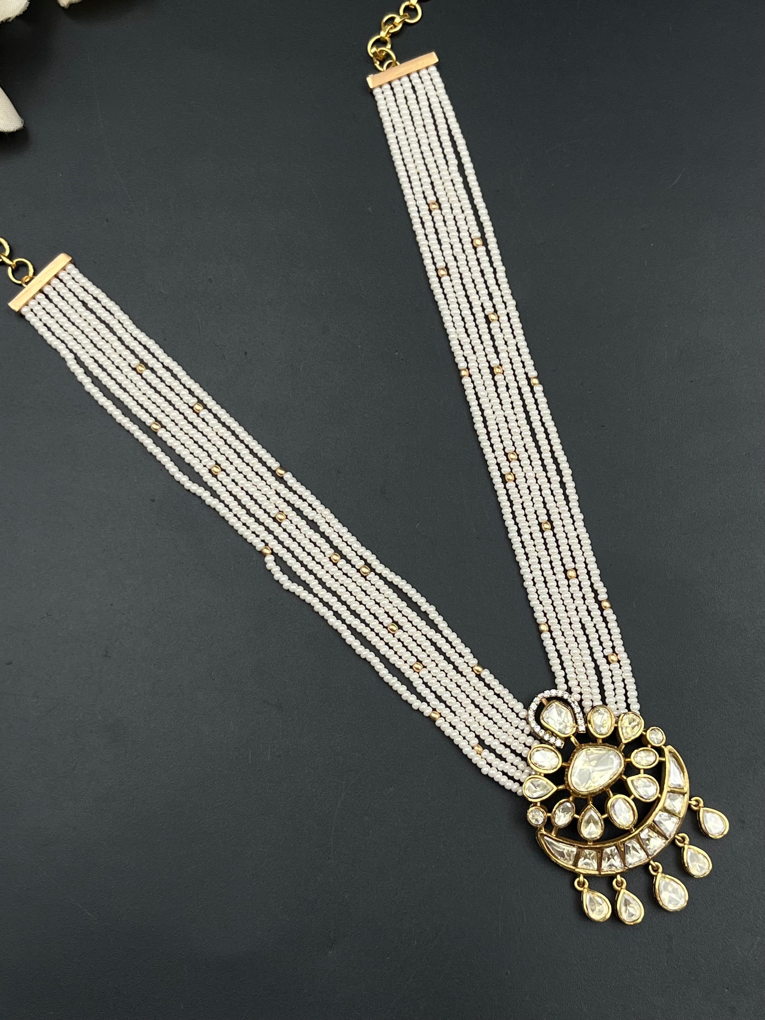 JIYA NECKLACE