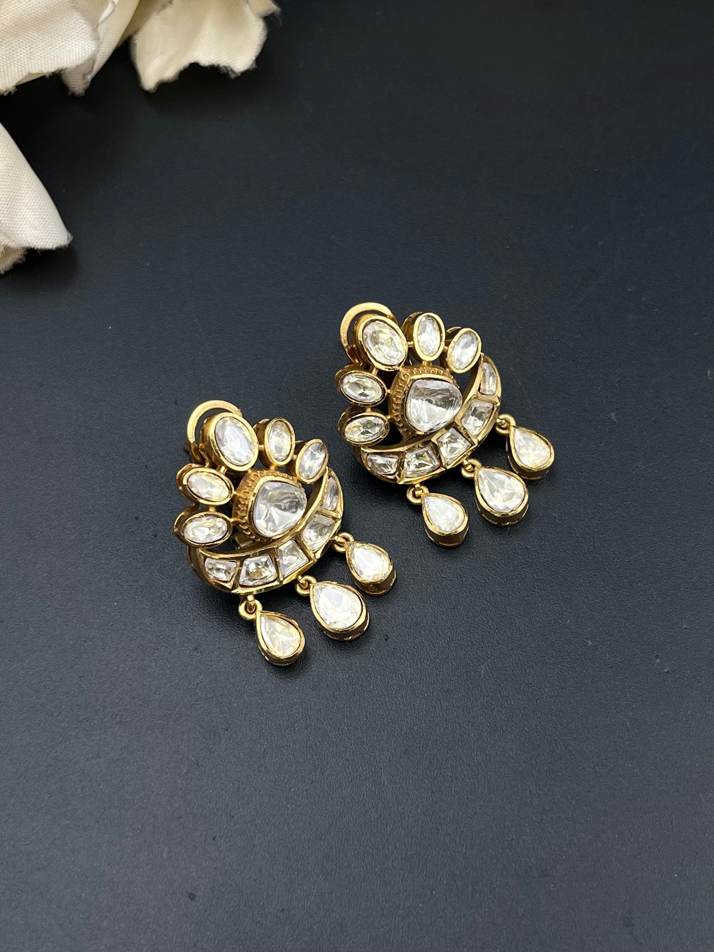 JIYA NECKLACE
