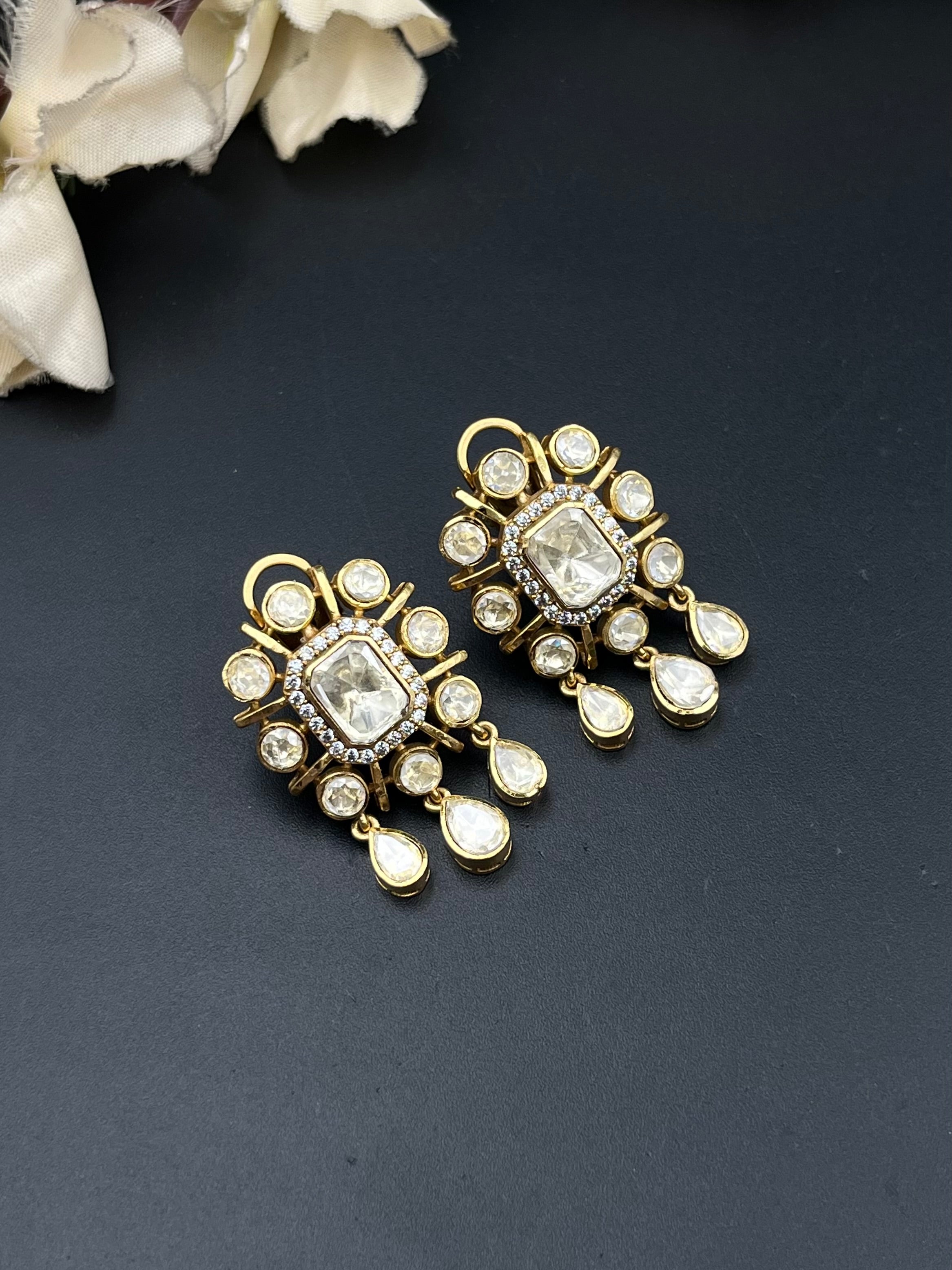 ALIMA NECKLACE