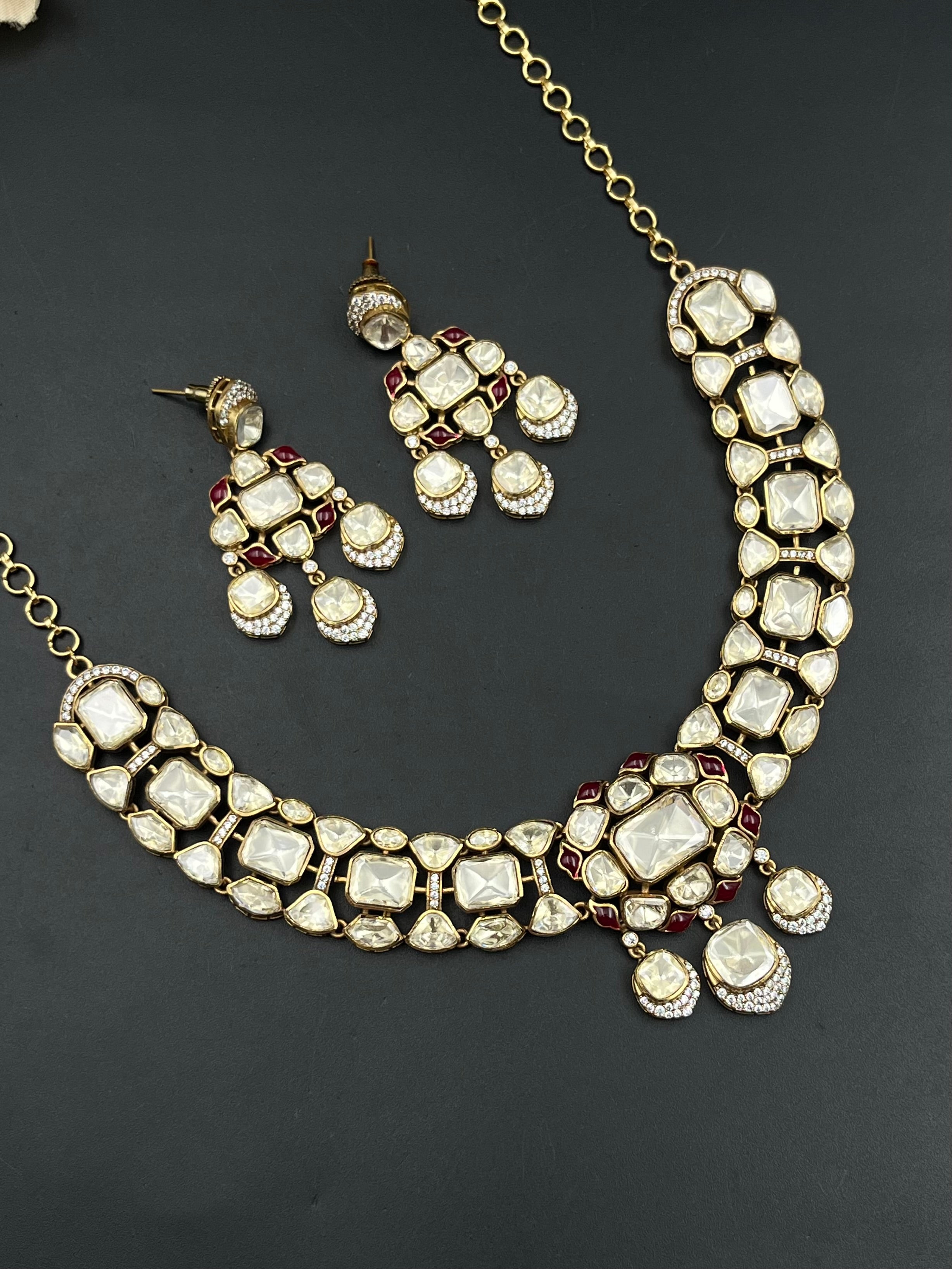 KYDA NECKLACE