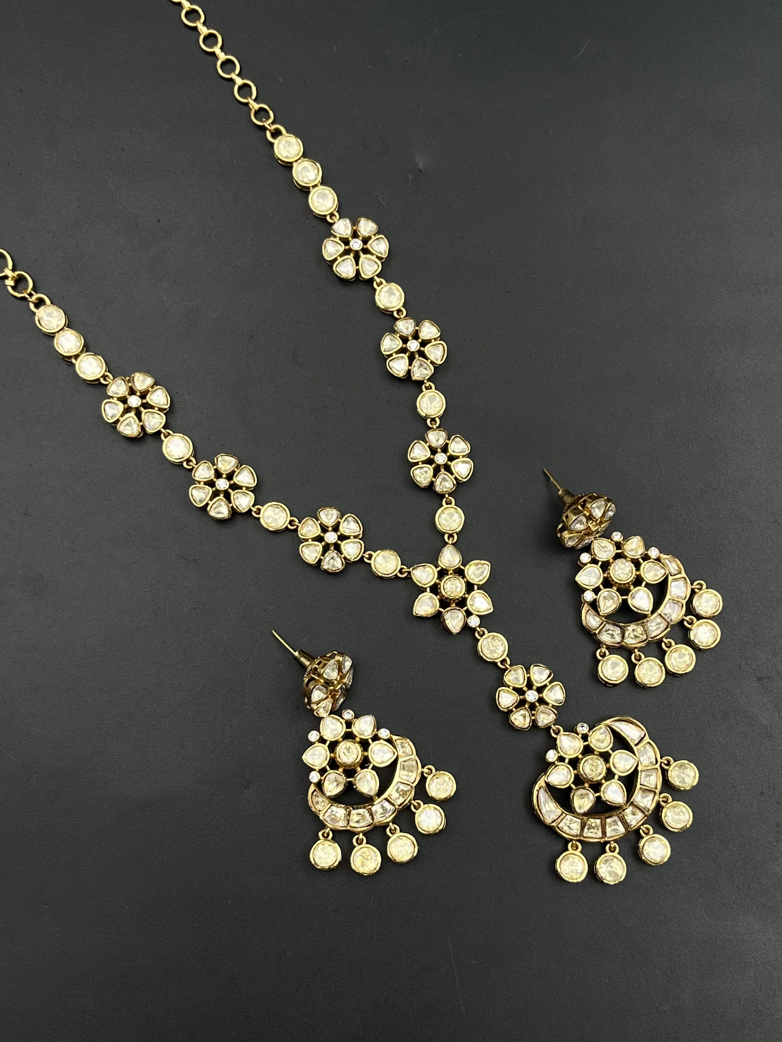 NAJMA NECKLACE