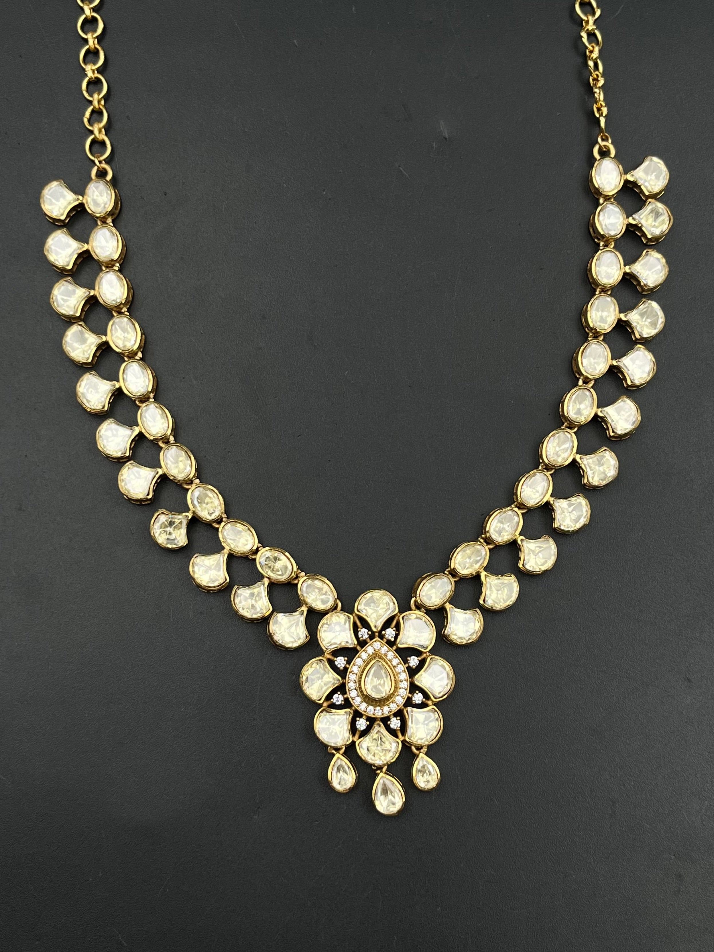 KIRAT NECKLACE