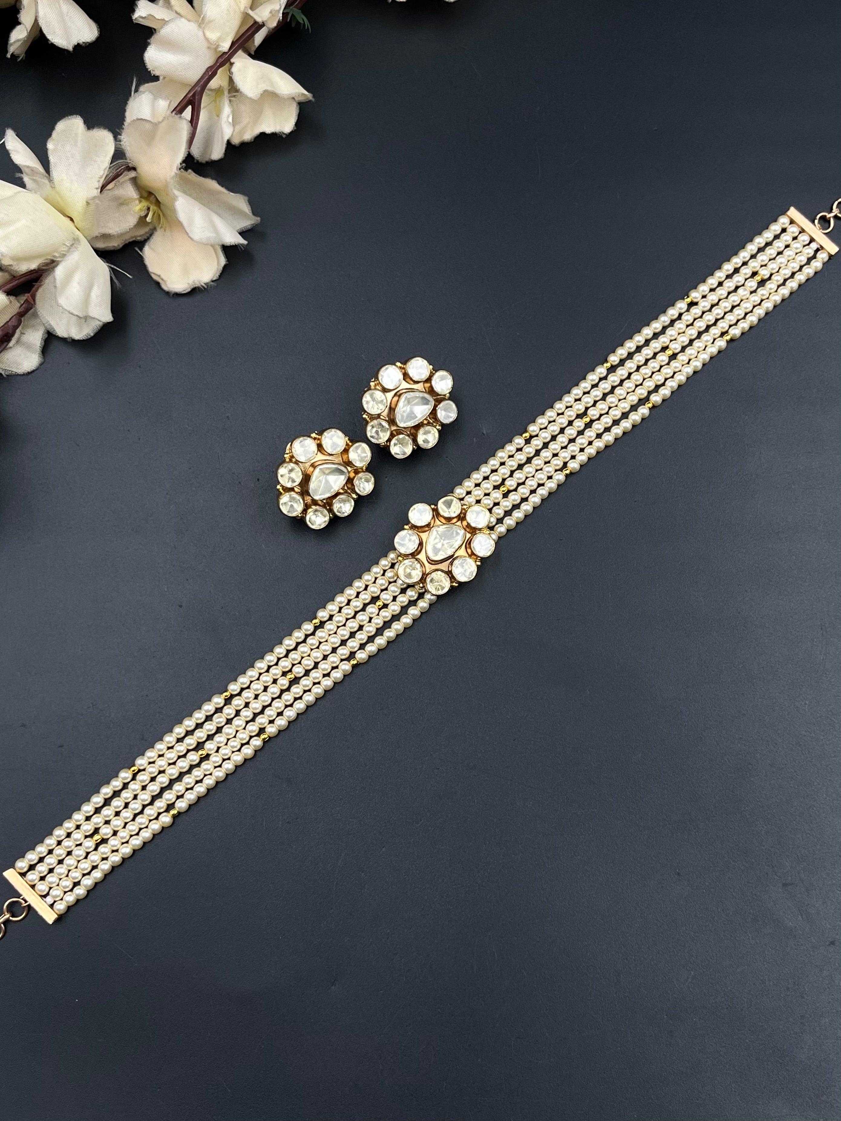 JITA NECKLACE