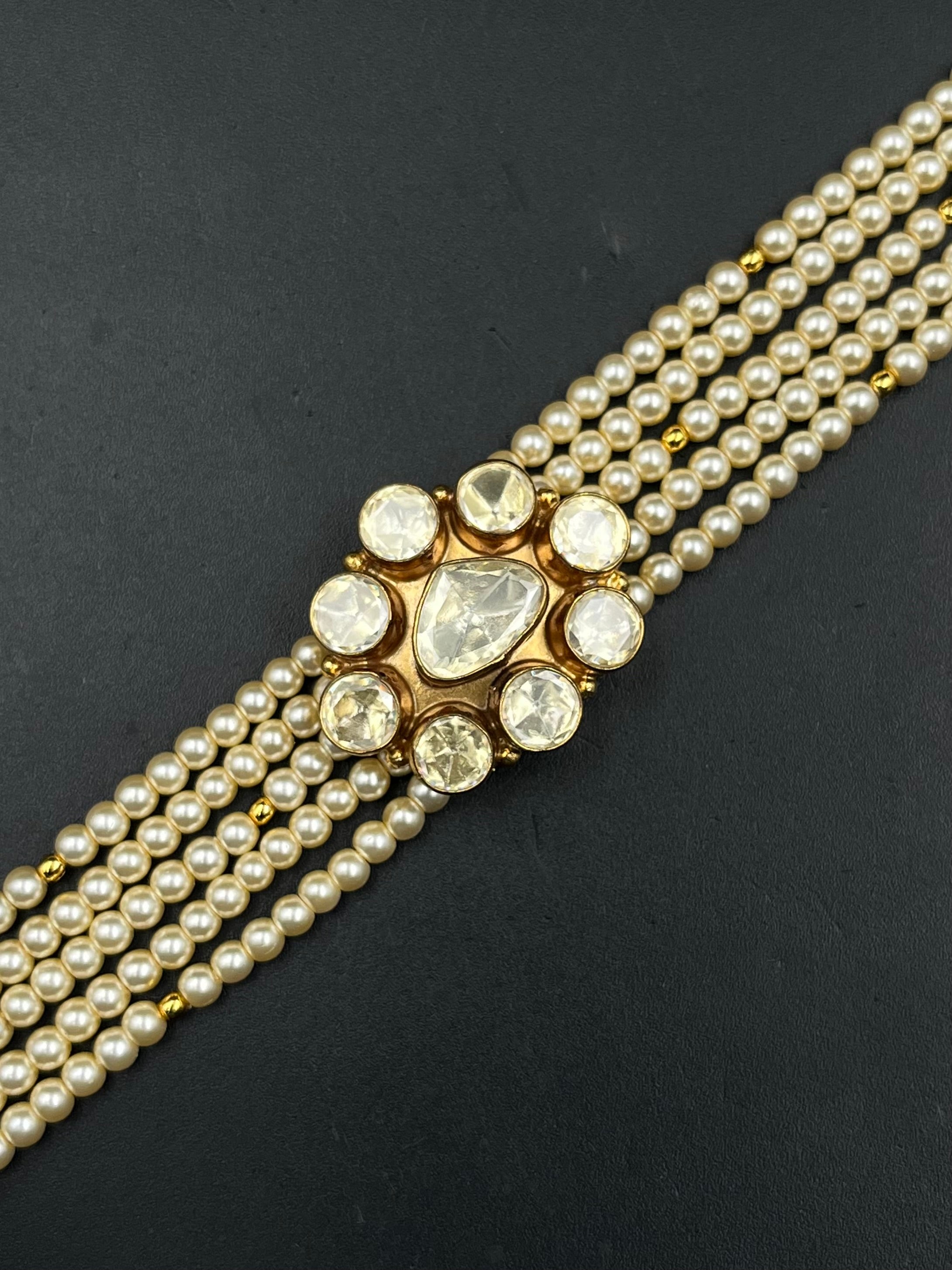 JITA NECKLACE