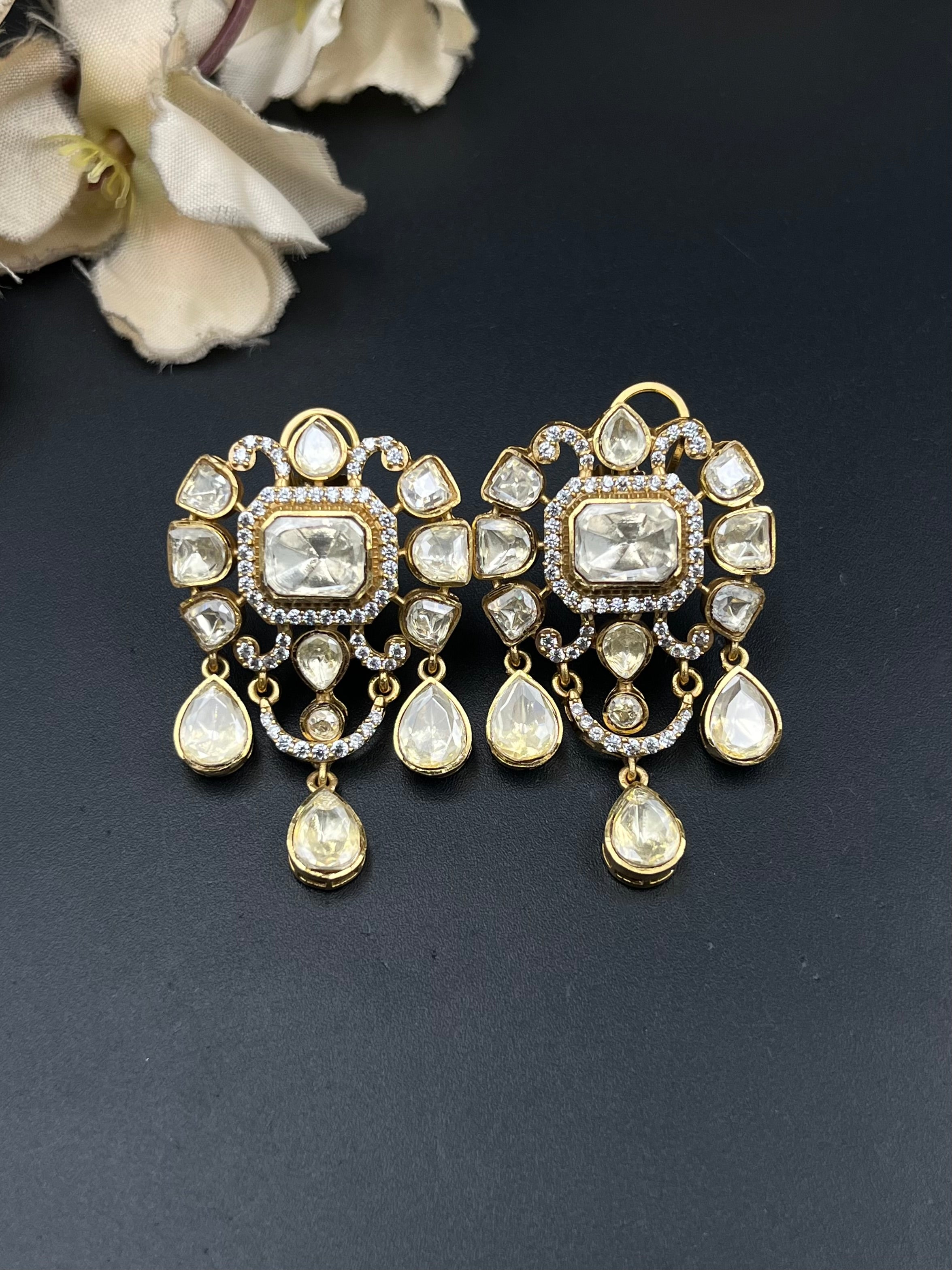 SHREE NECKLACE