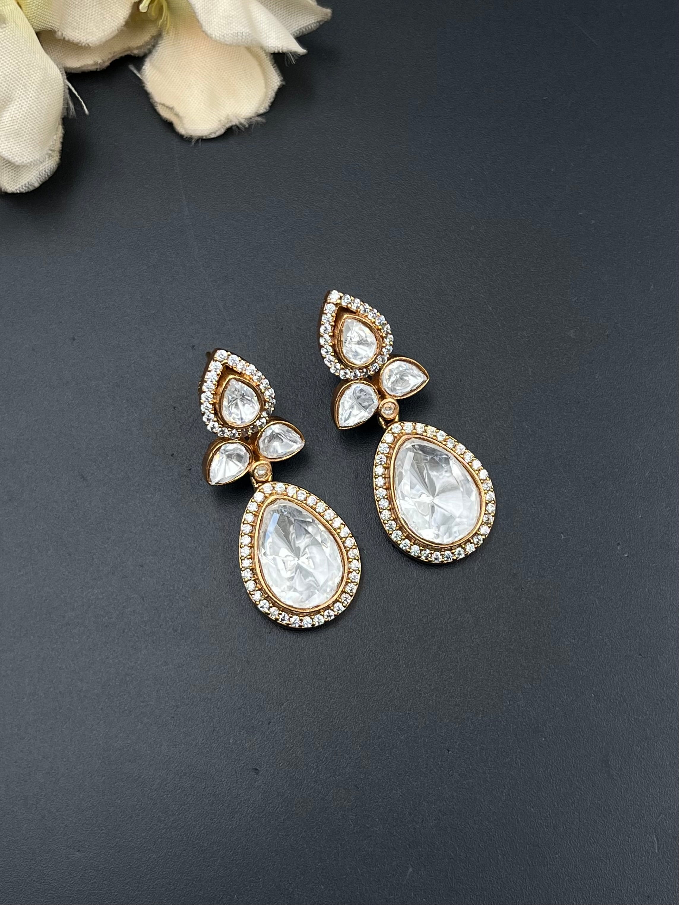 HAMIDA NECKLACE