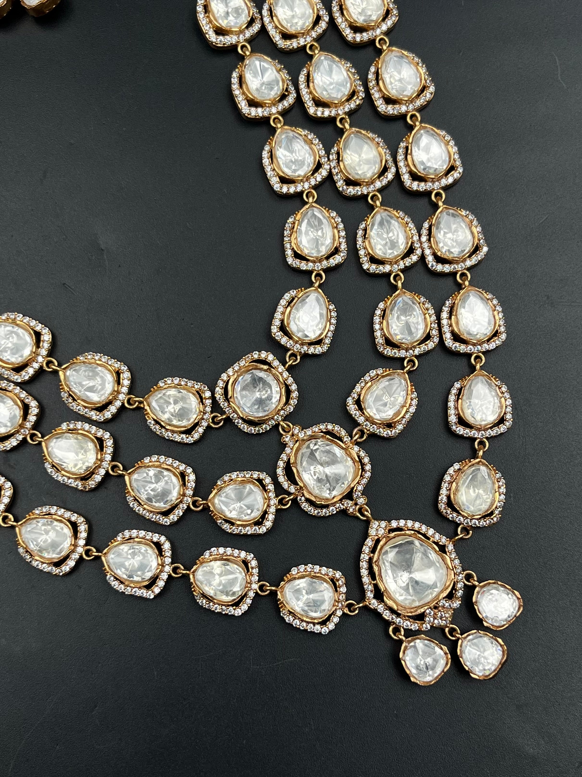 LAMYA NECKLACE