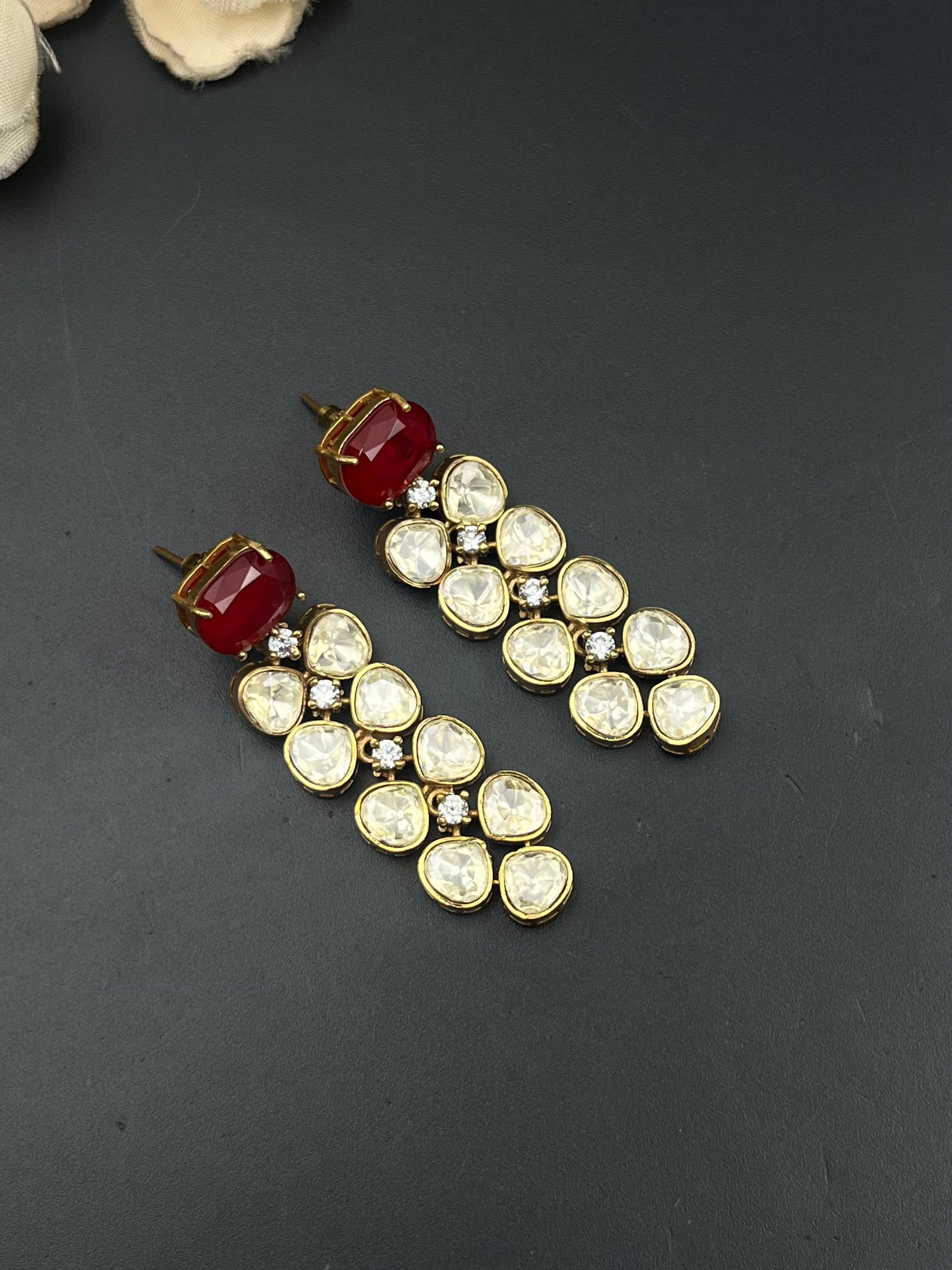 ERUM NECKLACE