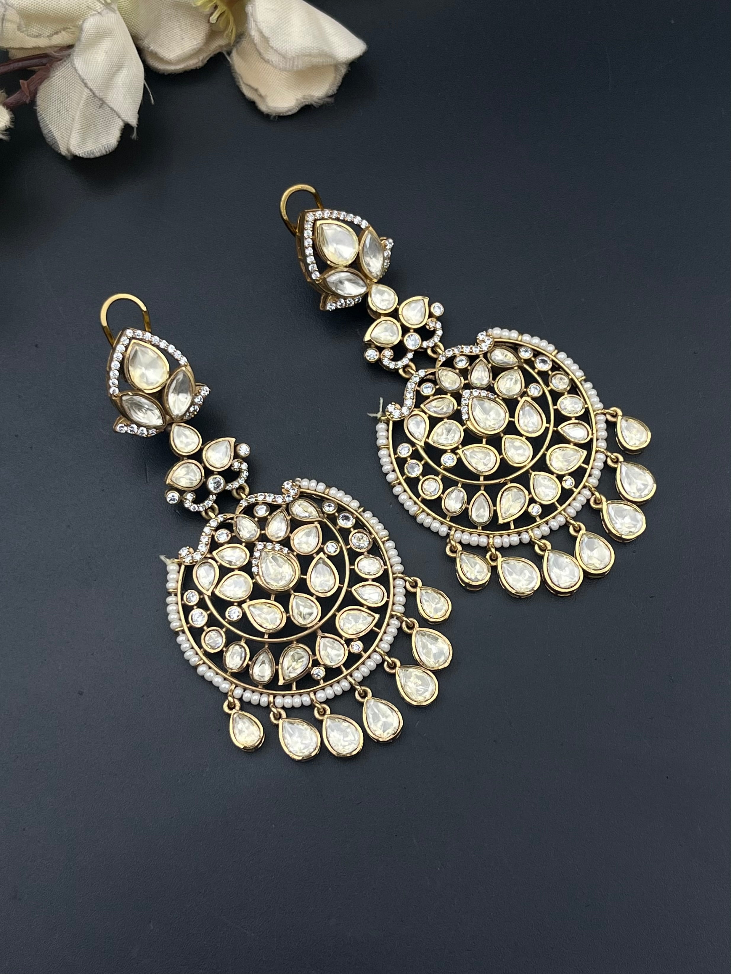 ANIMA EARRING