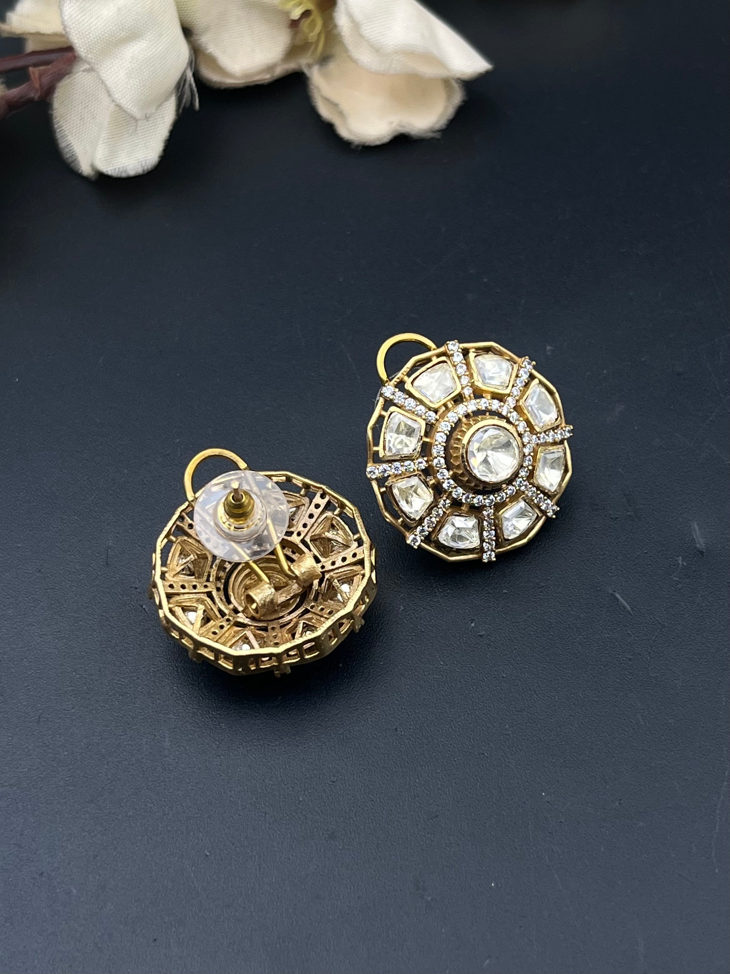 SAHAR EARRING