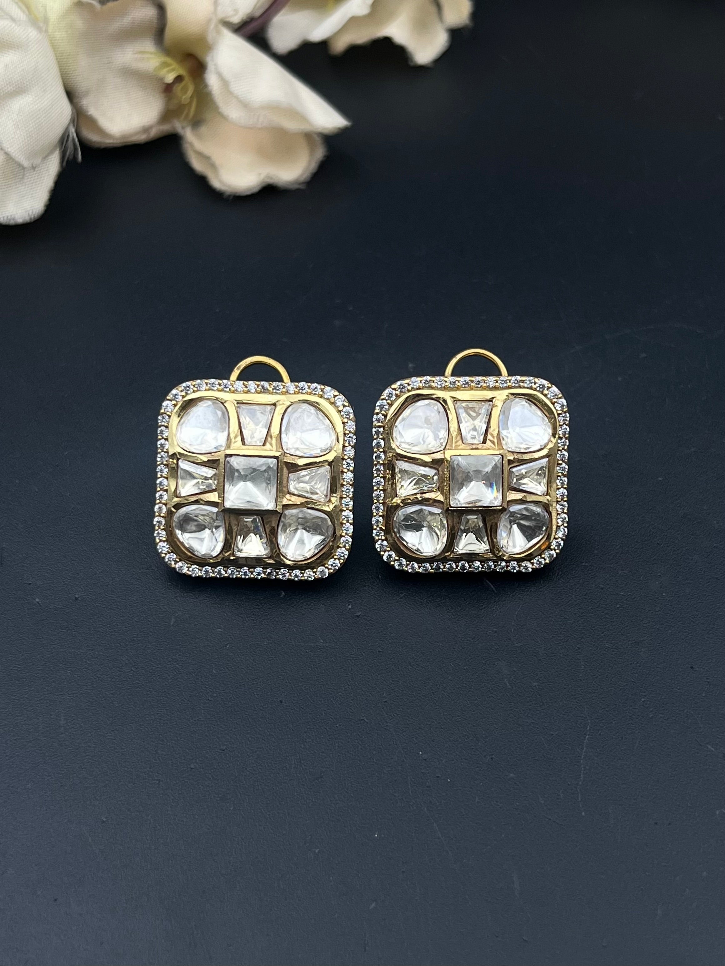 SOFIA EARRING