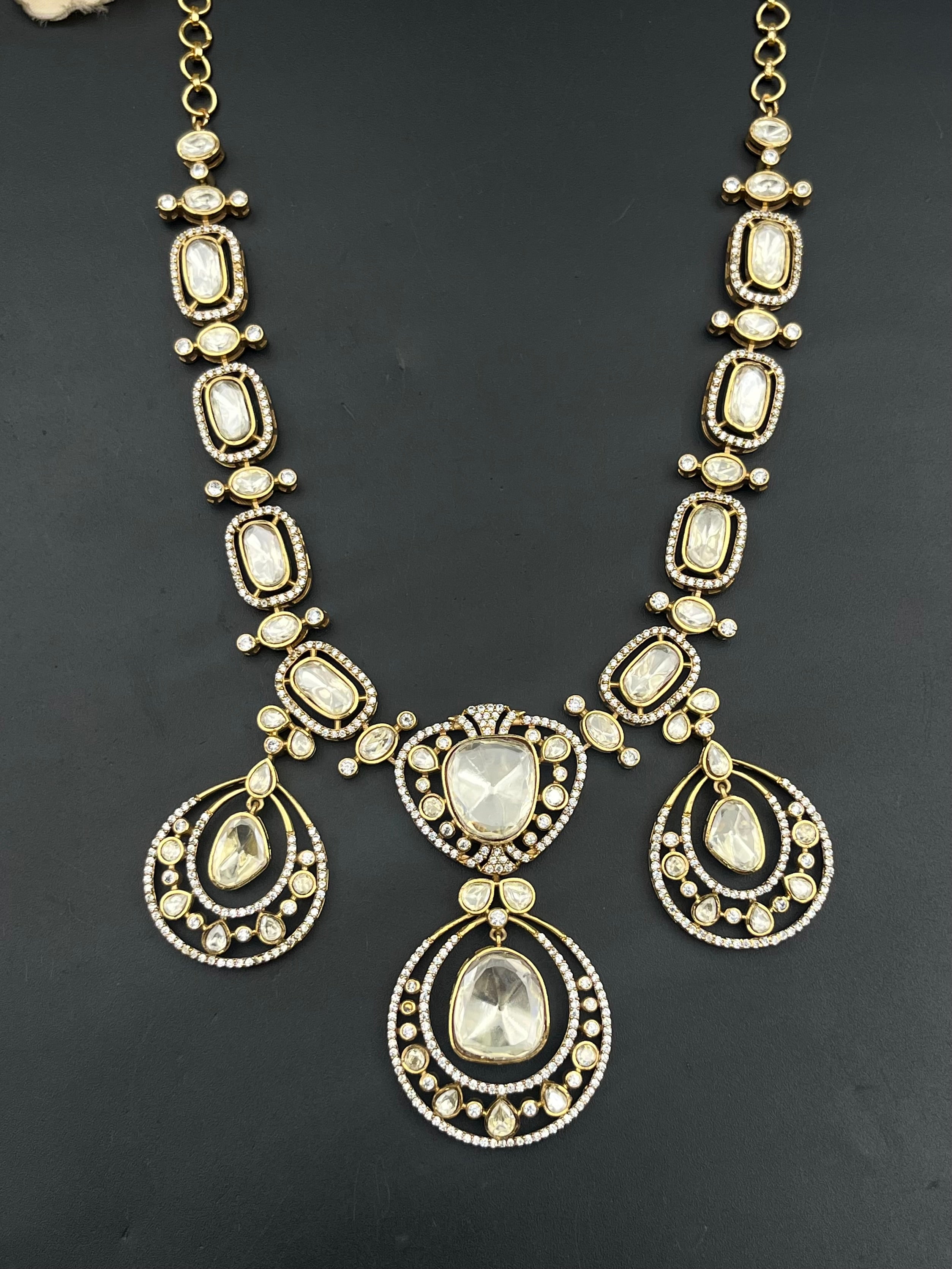 KAIRA NECKLACE