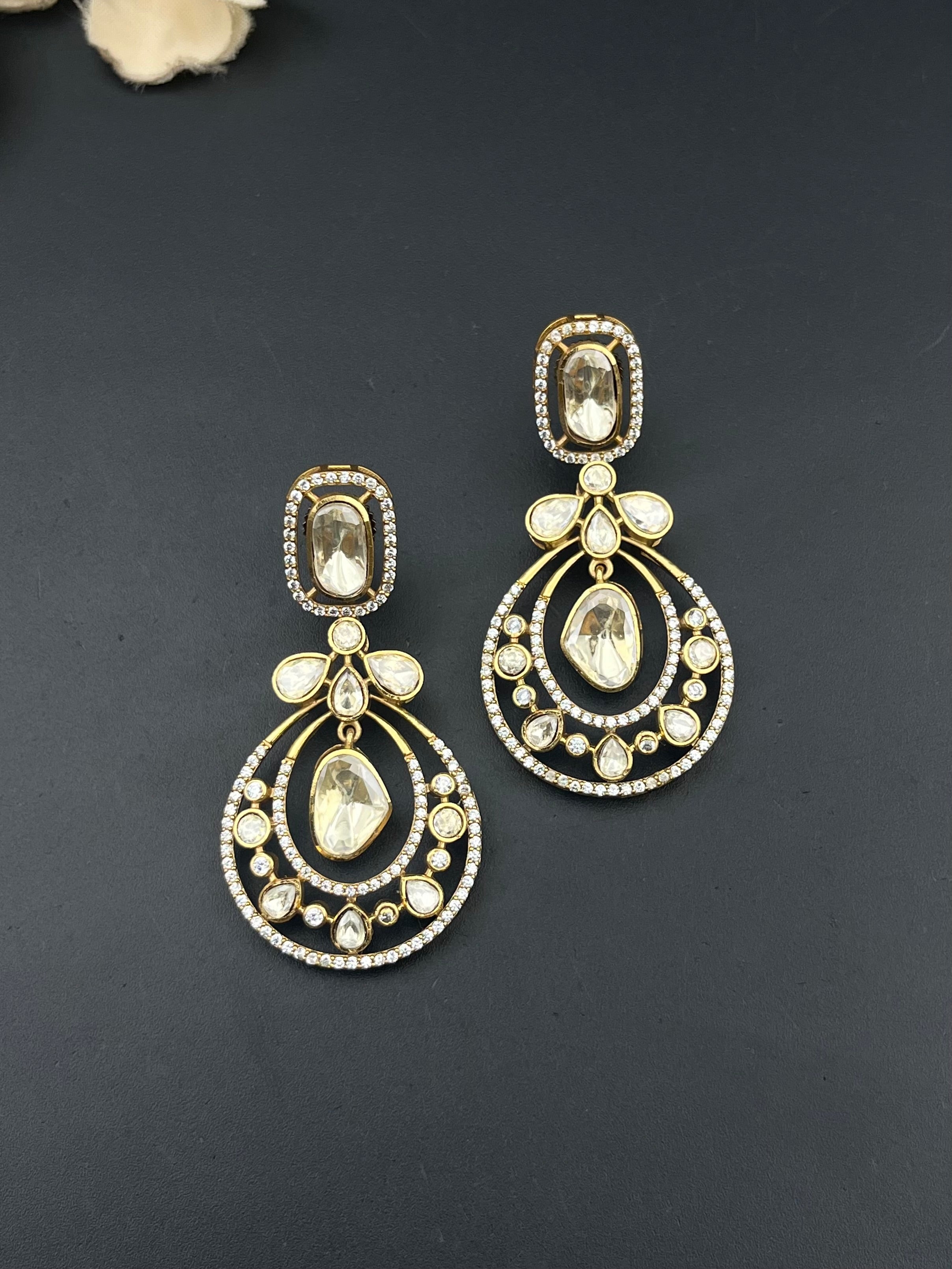KAIRA NECKLACE