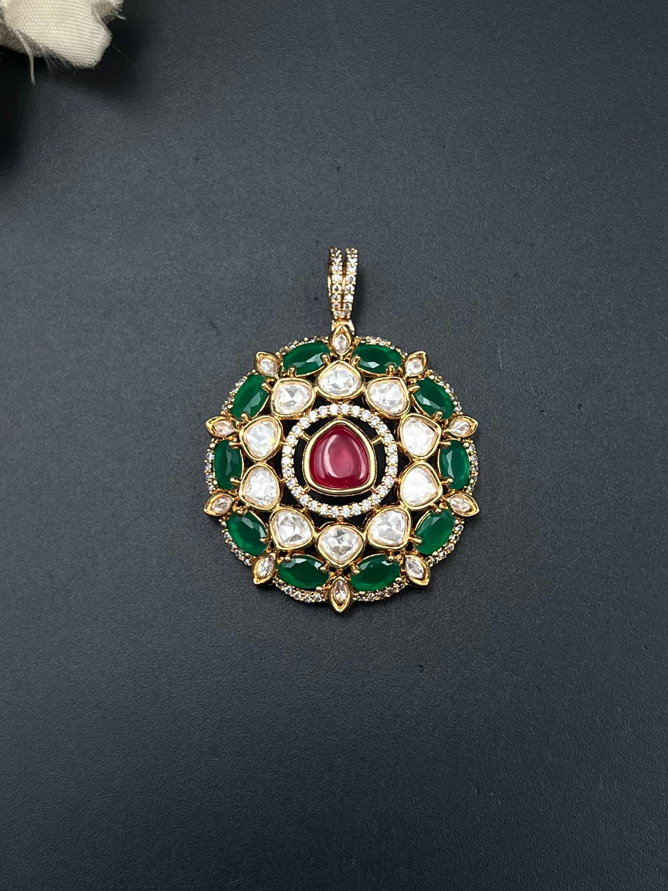 PRAGTI PENDANT