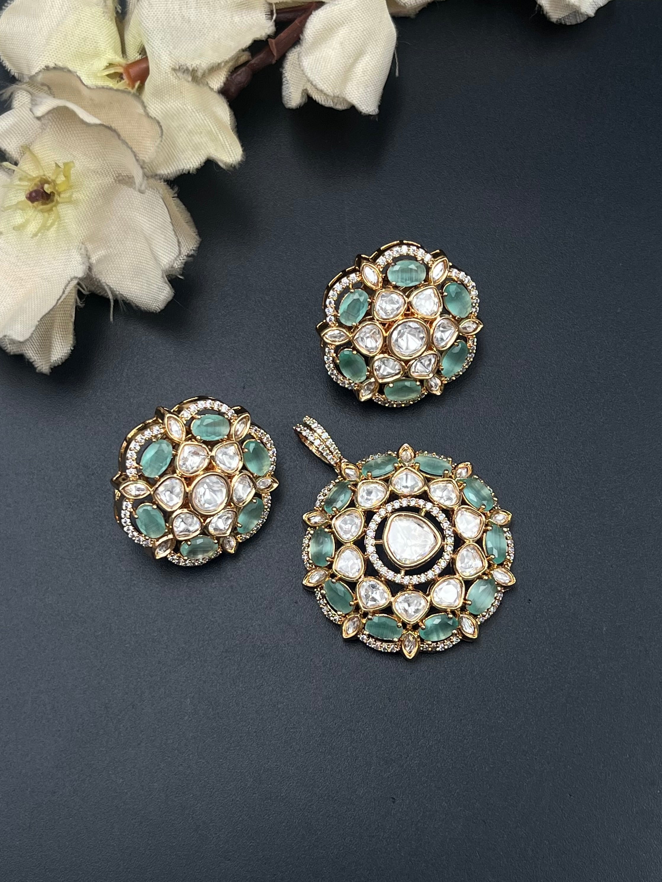 PRAGTI PENDANT